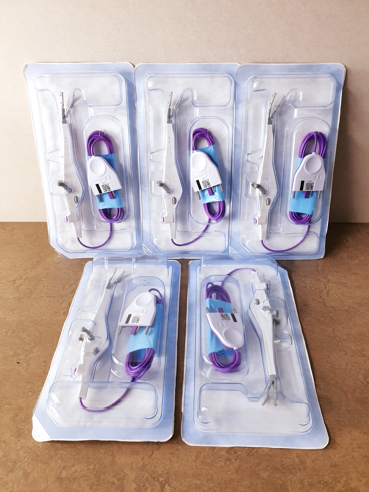 CovidienLF0225G LigaSure Open Sealer/Divider Use By 01/2024 — image 1 of 3