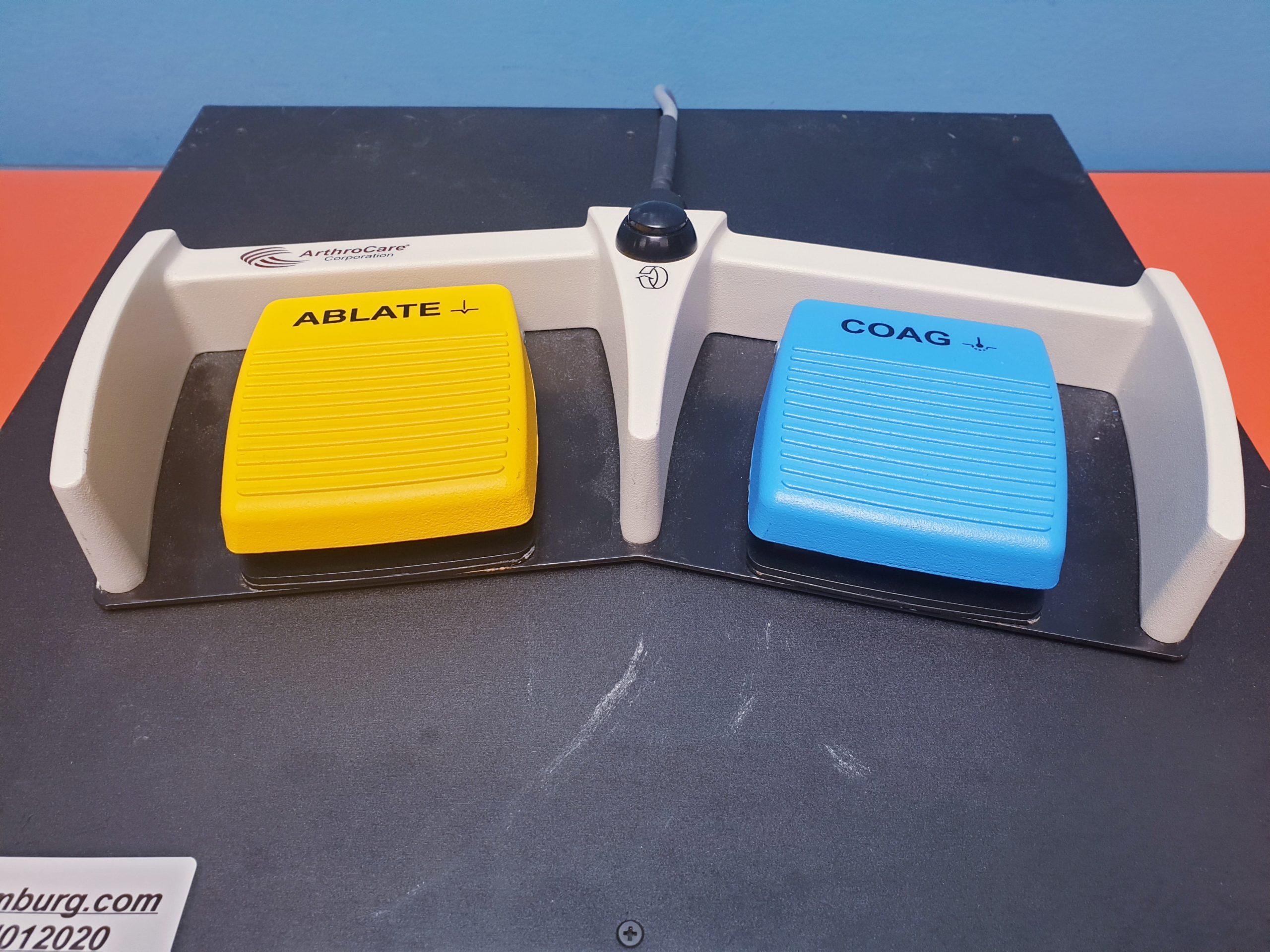 Arthrocare Quantum RF12000 Arthroskopische RF Generator / Coblation Sytem mit Fussschalter thumbnail 3