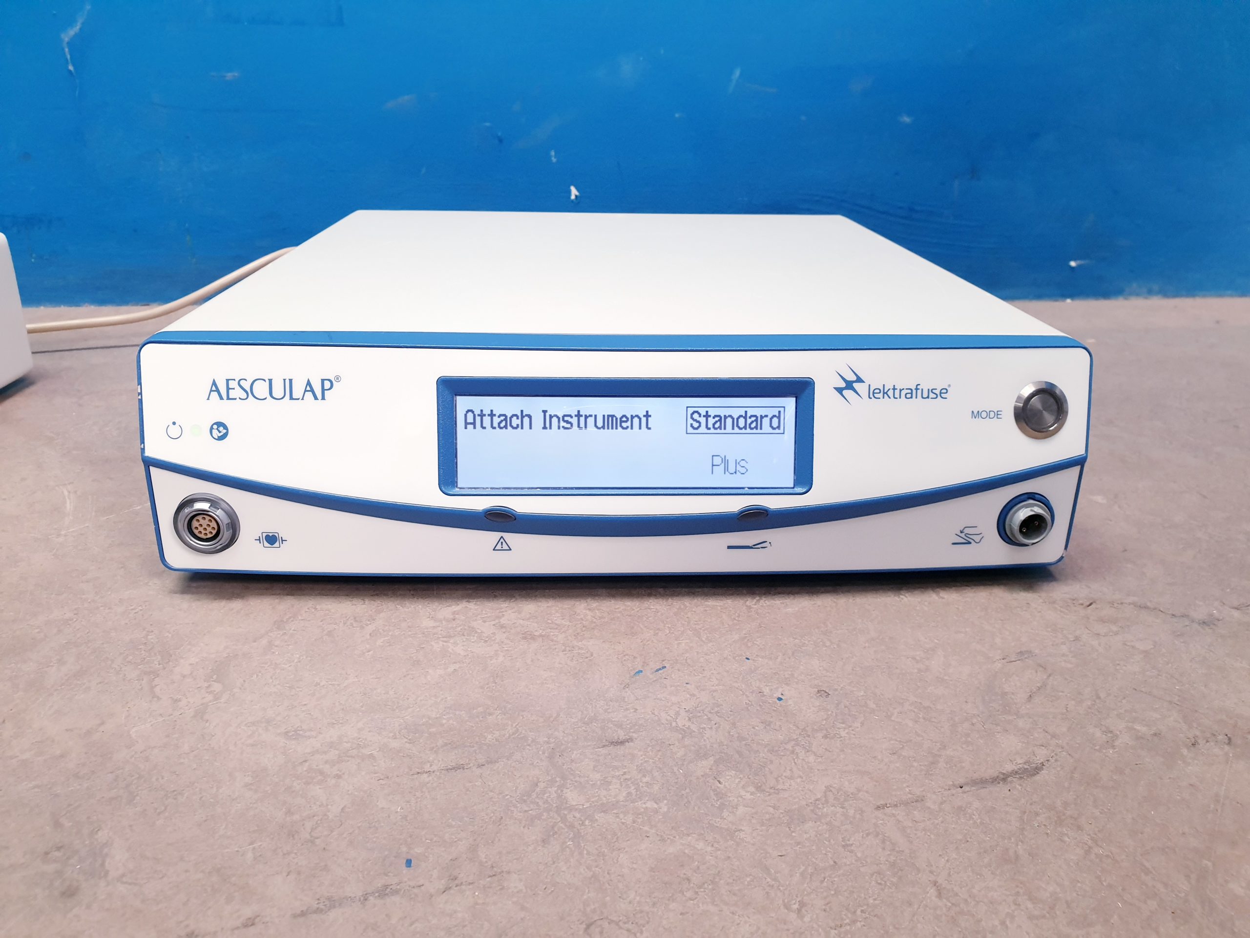 Aesculap GN200 GN 200 Lektrafuse RF Generator HF Generator Bipolar ESU Electrosurgical — image 1 of 11