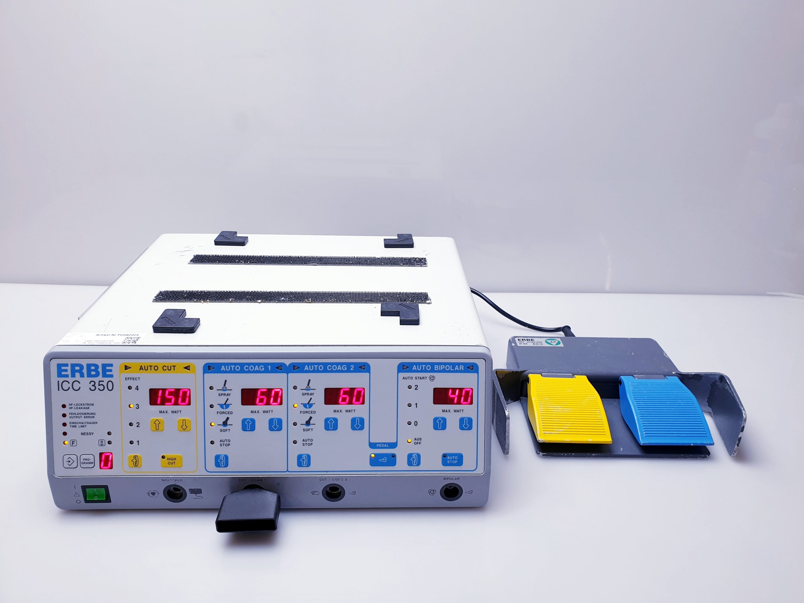 ERBE ICC 350 // ICC350 E-Serie HF-Chirurgiegerät 300 Watt Leistung — image 1 of 11