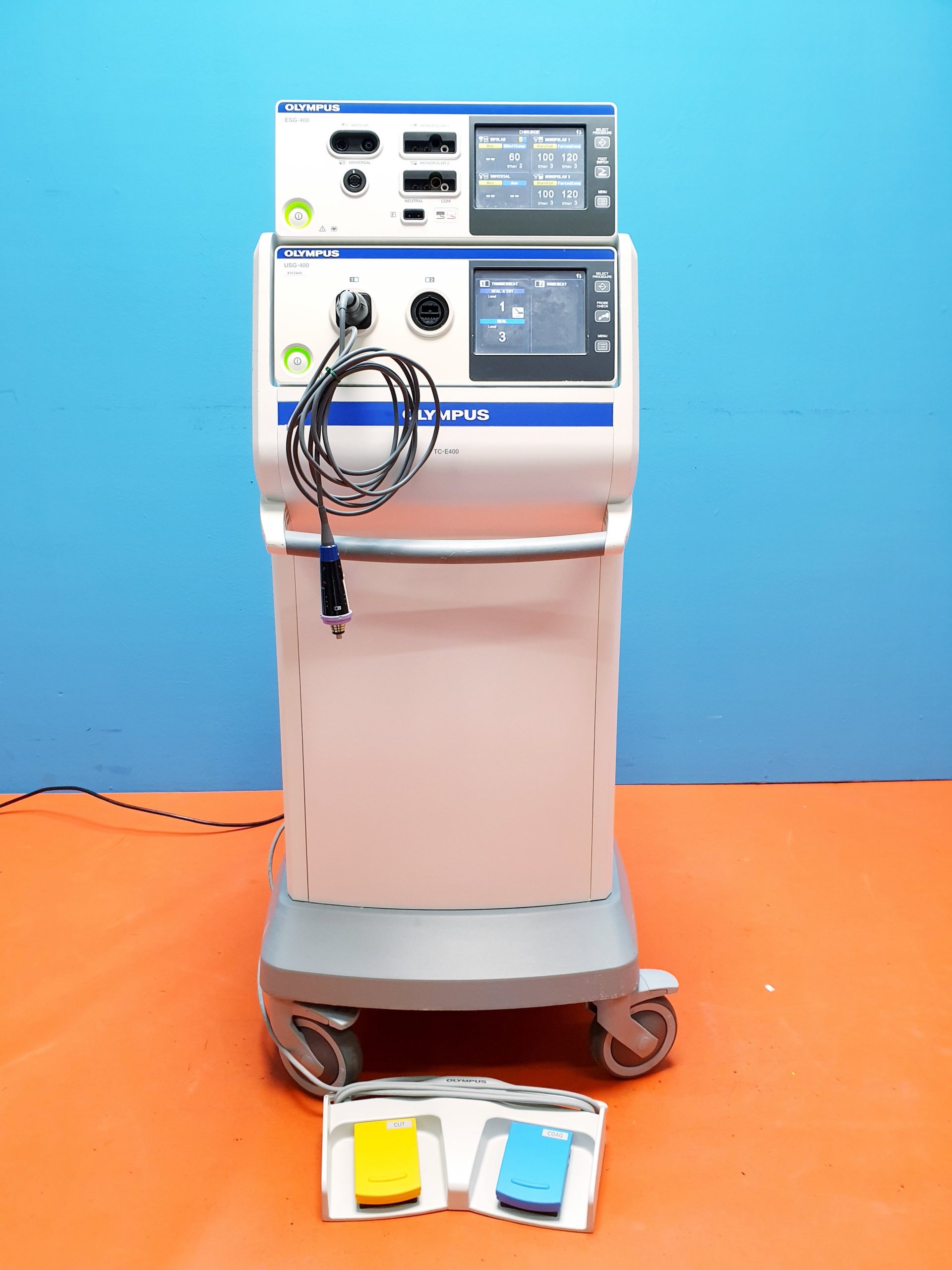 Olympus USG-400 Ultraschall Generator ESG-400 HF-Generator TC-E400 Cart — image 1 of 3