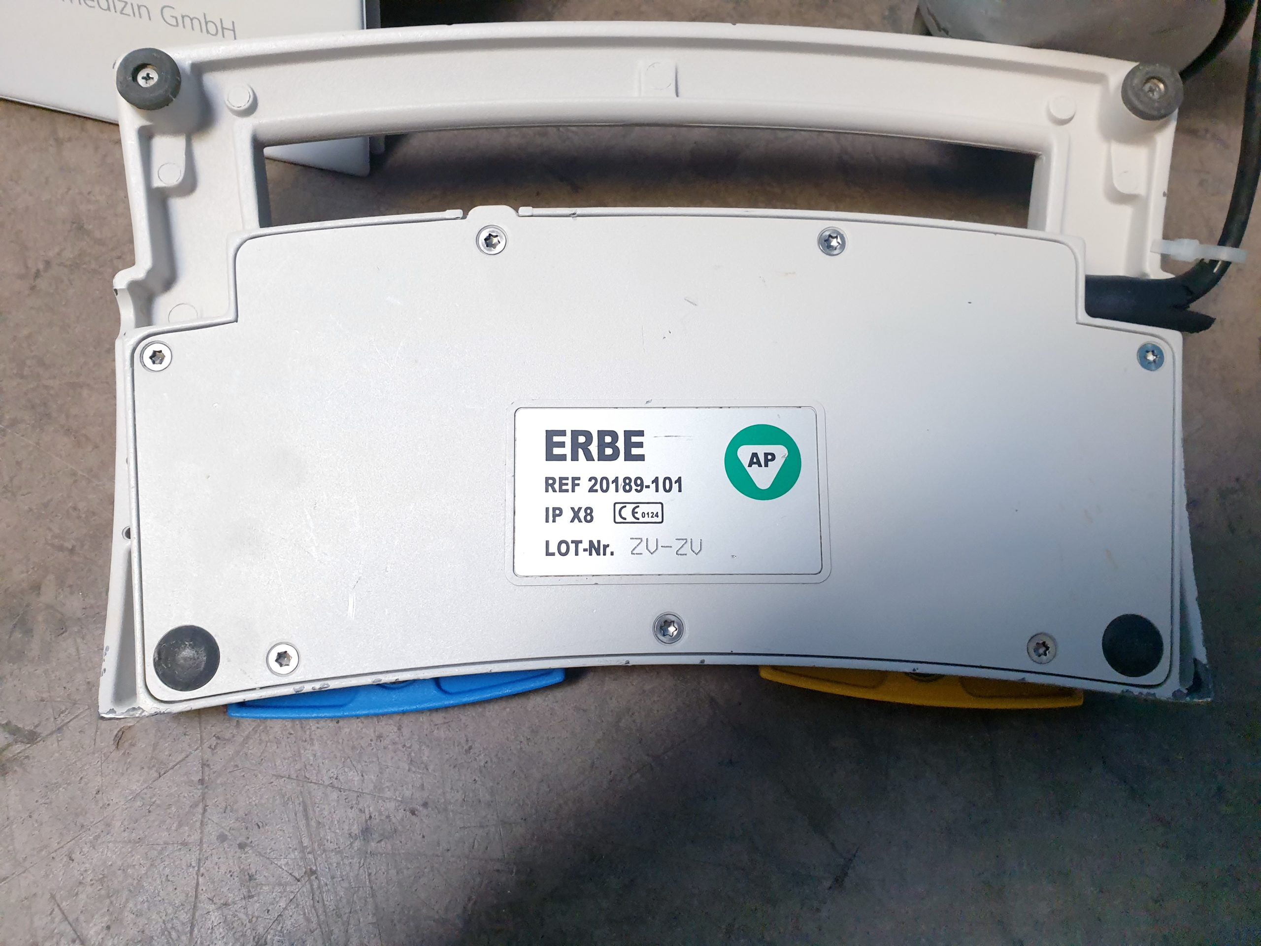 Erbe VIO 300 D VIO300D HF Gerät auf Gerätewagen – Rollbar thumbnail 6