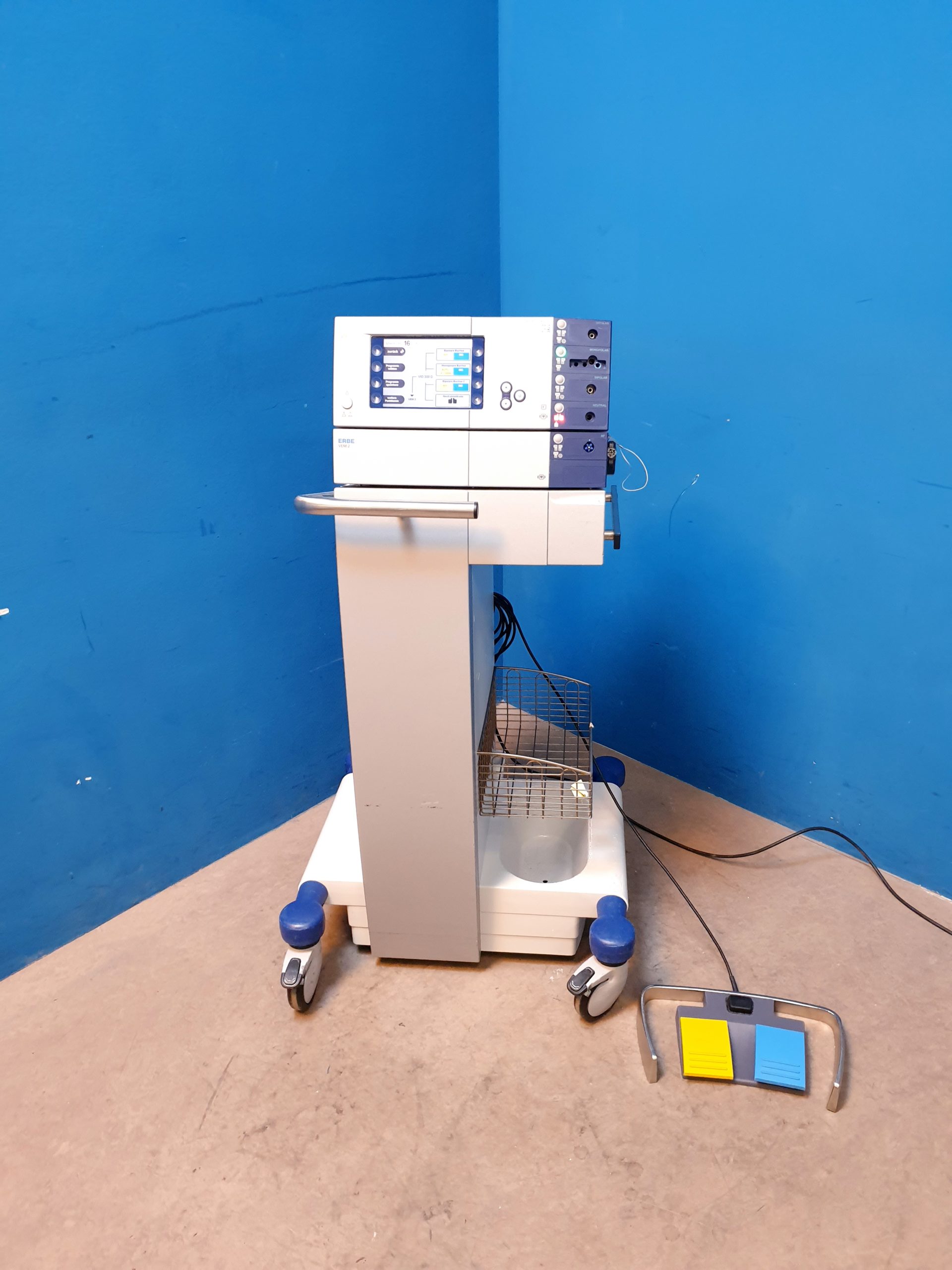 Erbe VIO 300D 300 D + APC2 + Vio-Cart + Fußschalter — image 1 of 27
