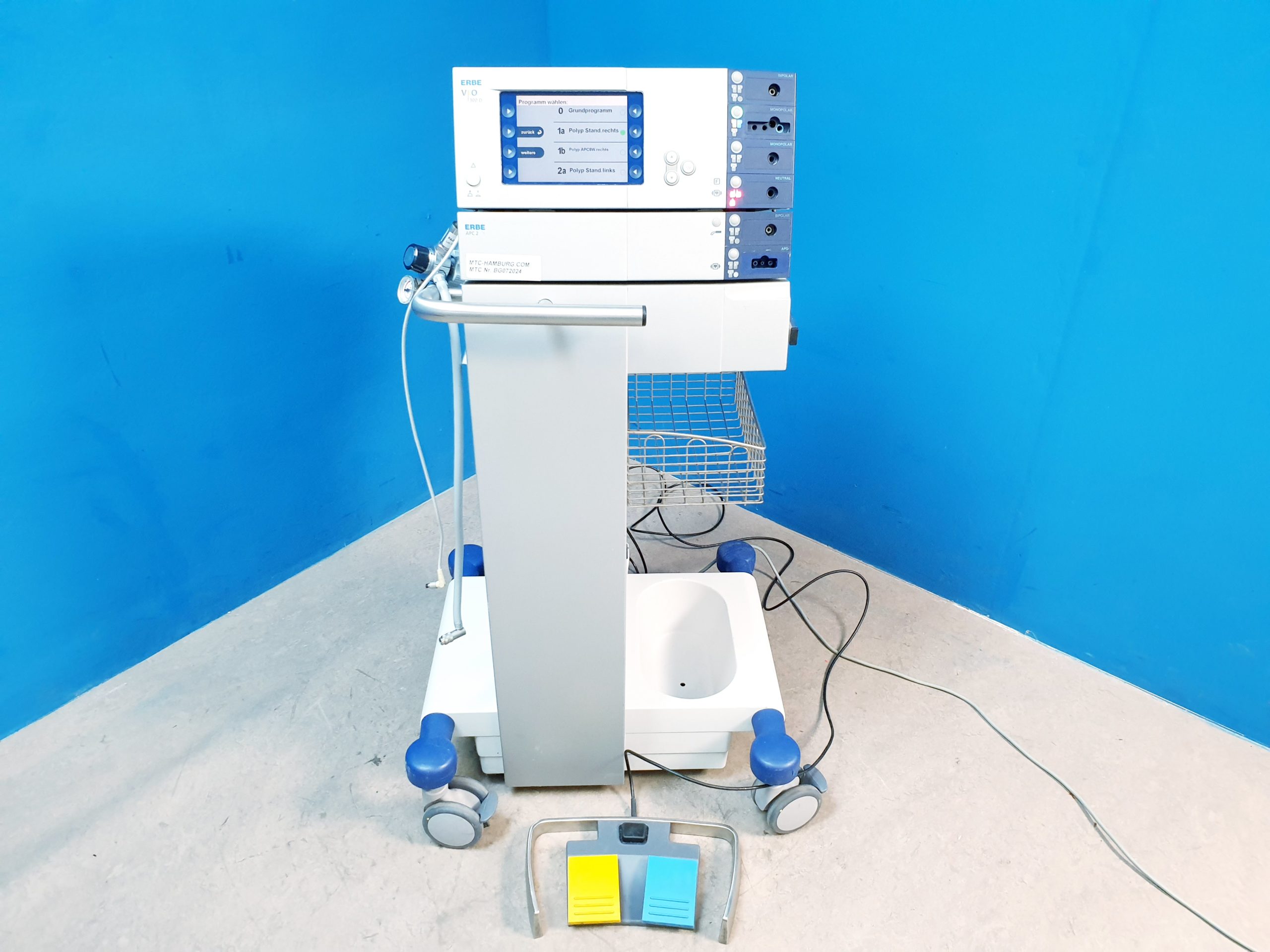 Erbe VIO 300D APC 2 inkl. Fußschalter Druckminderer — image 1 of 32