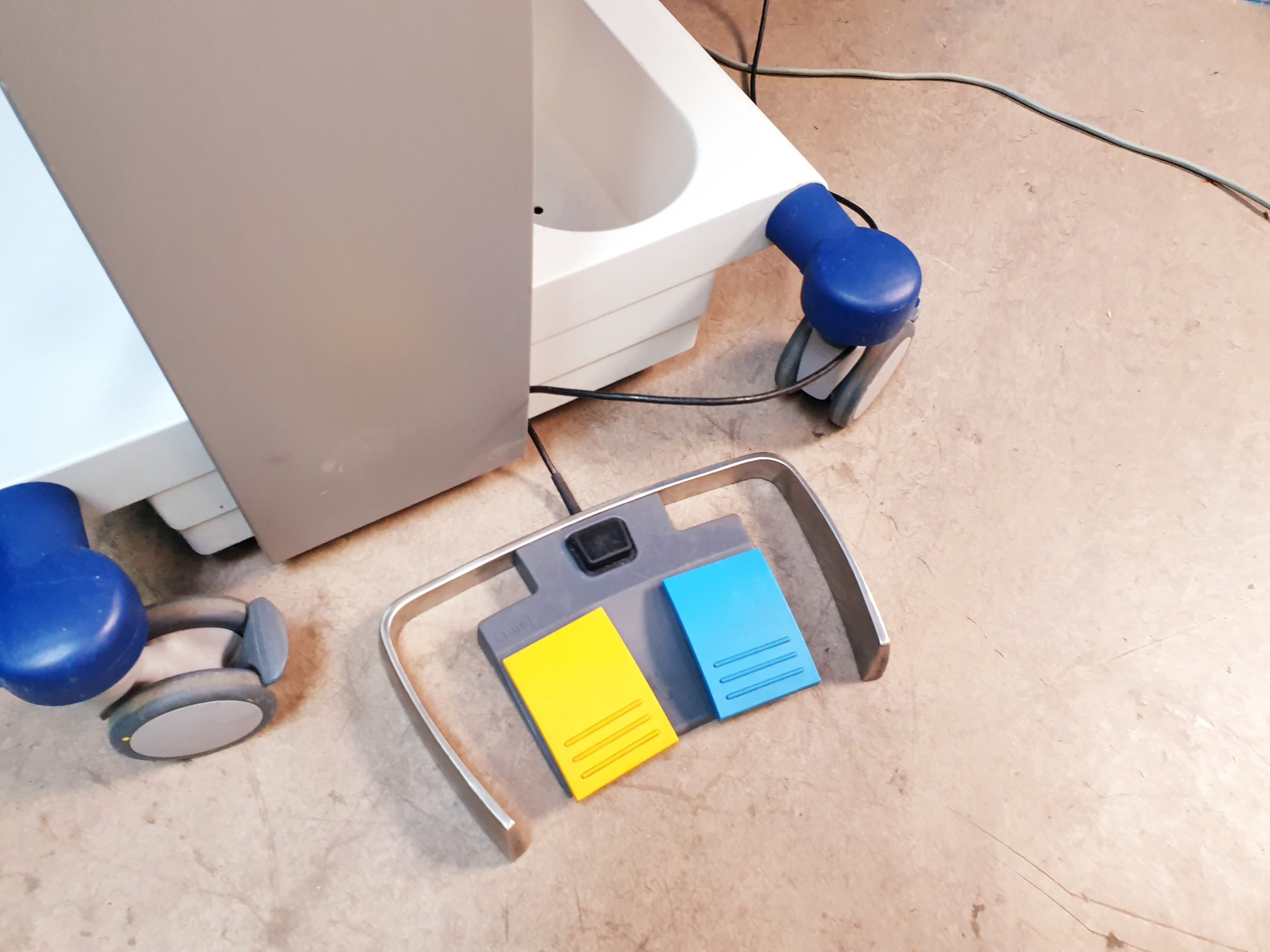 Erbe VIO 300D APC 2 inkl. Fußschalter Druckminderer thumbnail 5