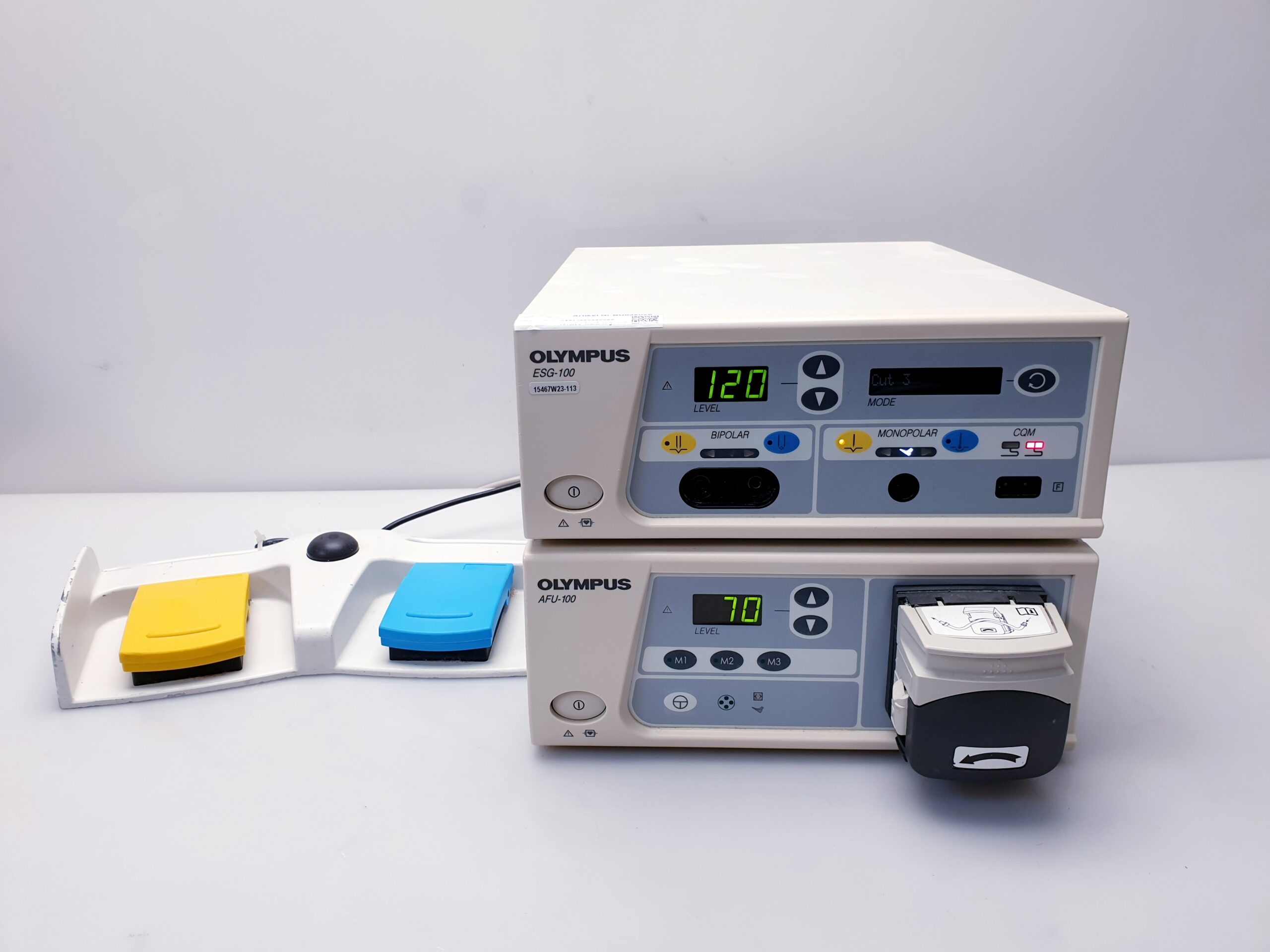 Olympus ESG-100 HF Electrosurgical Generator AFU-100 flushing Pumpe — image 1 of 15