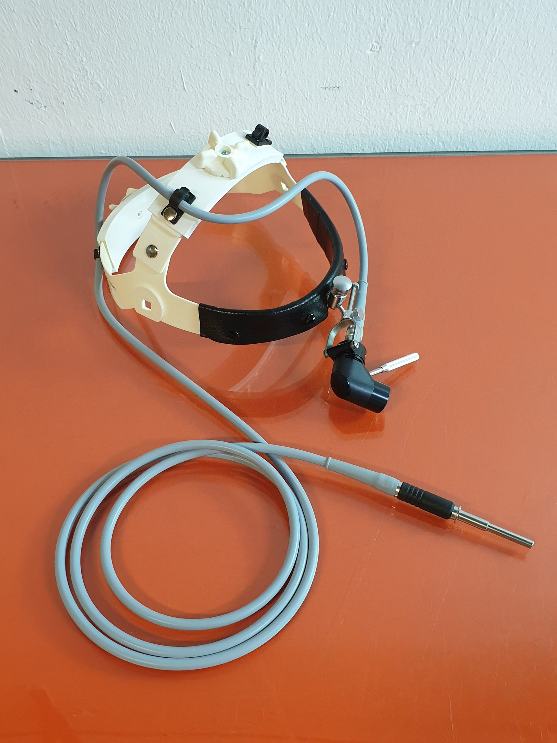 Karl Storz 078730 + 78511 + 094053 Headlight + Lichtkabel — image 1 of 6