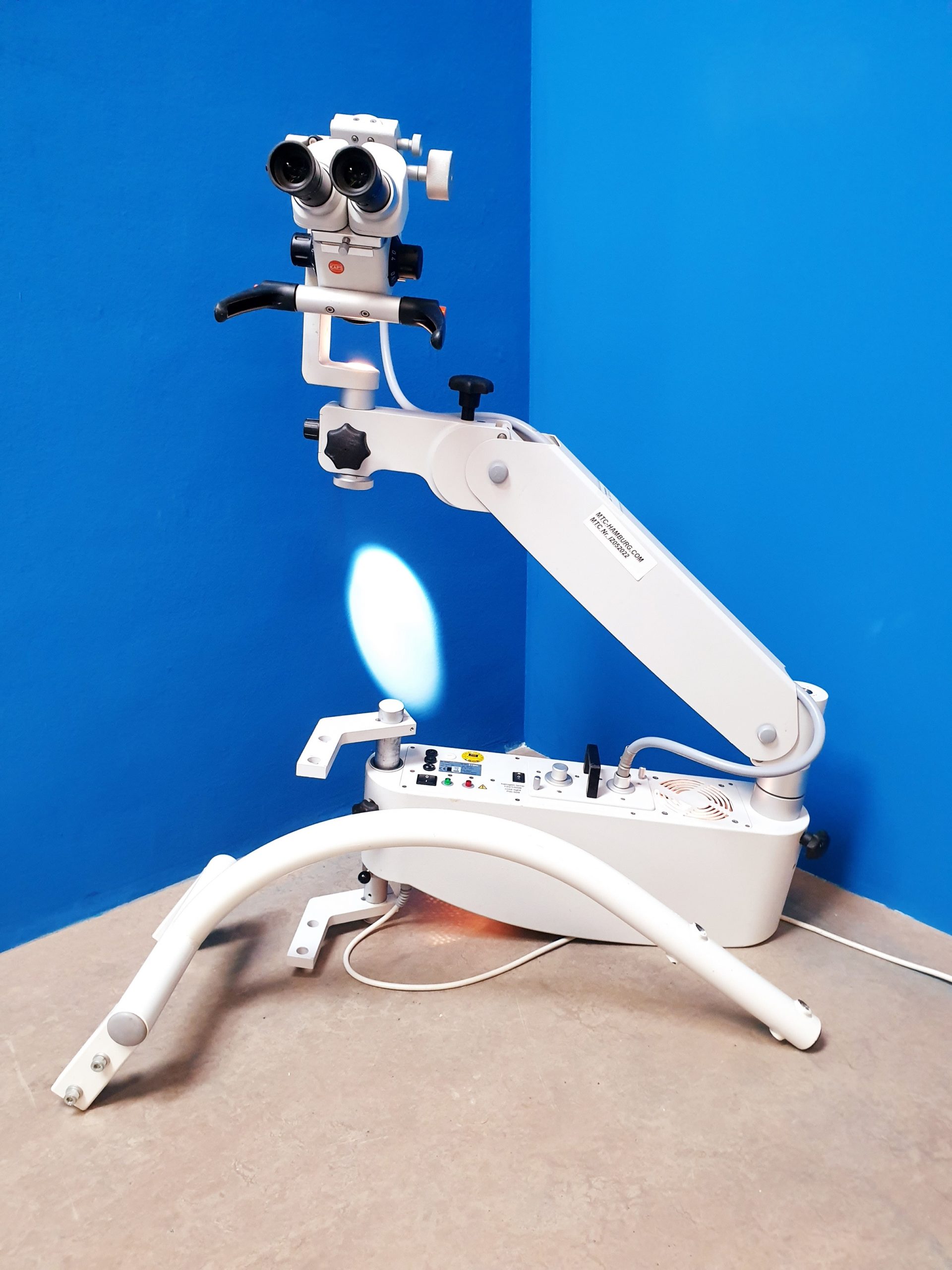 KARL KAPS SOM 22 Mikroskop Für Hno-chirurgie mit Stuhlhalter f=300 — image 1 of 9