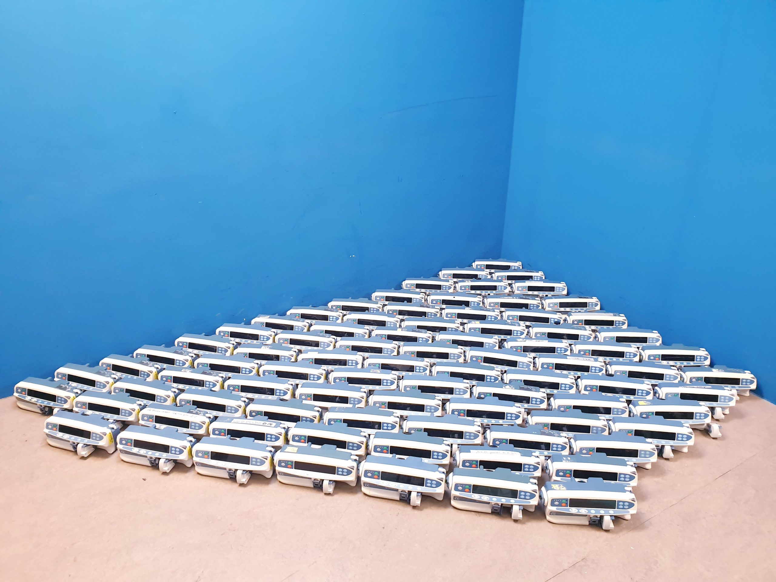 Alaris Carefusion Alaris CC Guardrails Plus Spritzenpumpe — image 1 of 8