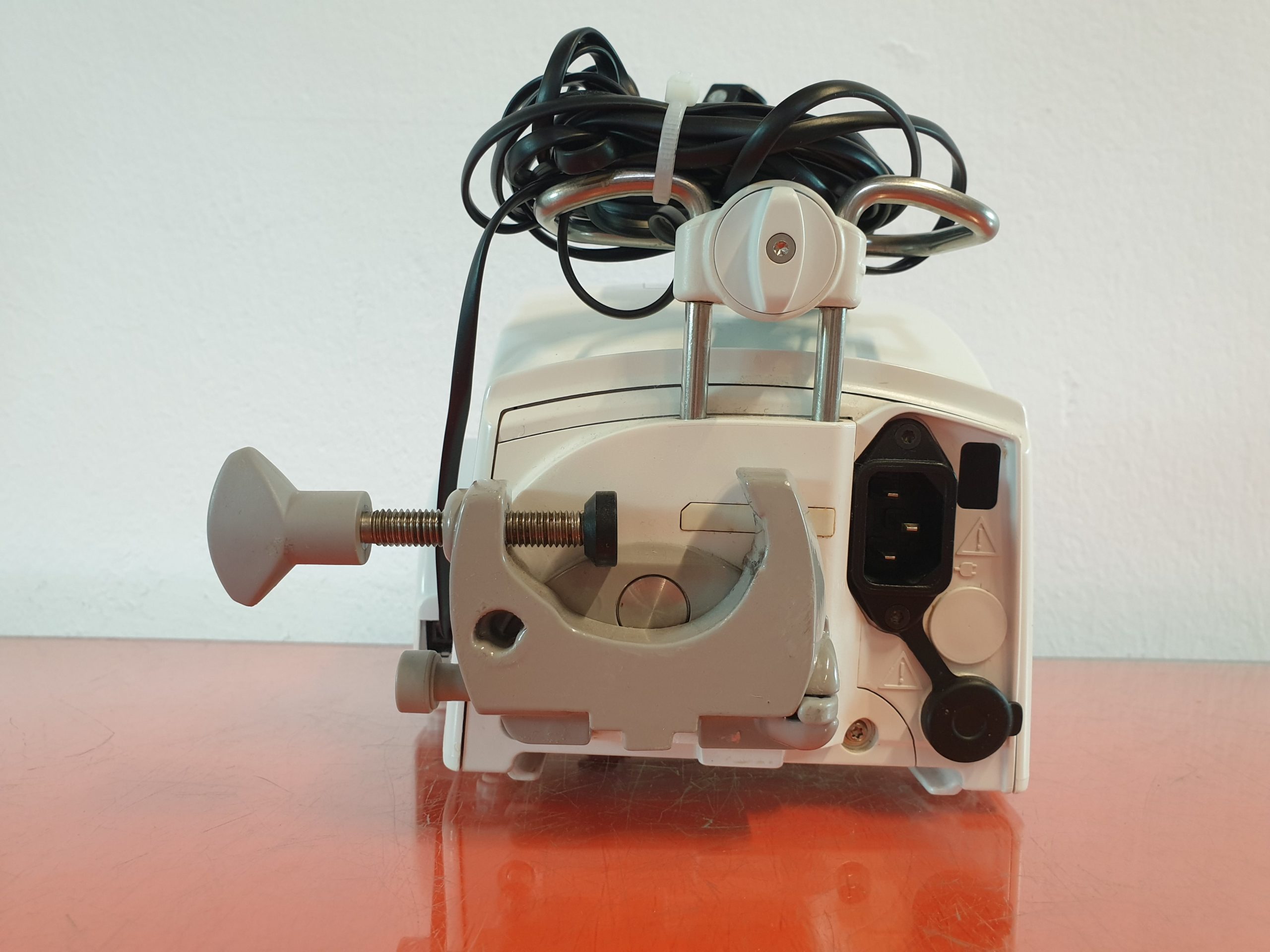 Fresenius Kabi Volumat Agilia IV Infusion Pump mit Tropfensensor thumbnail 5