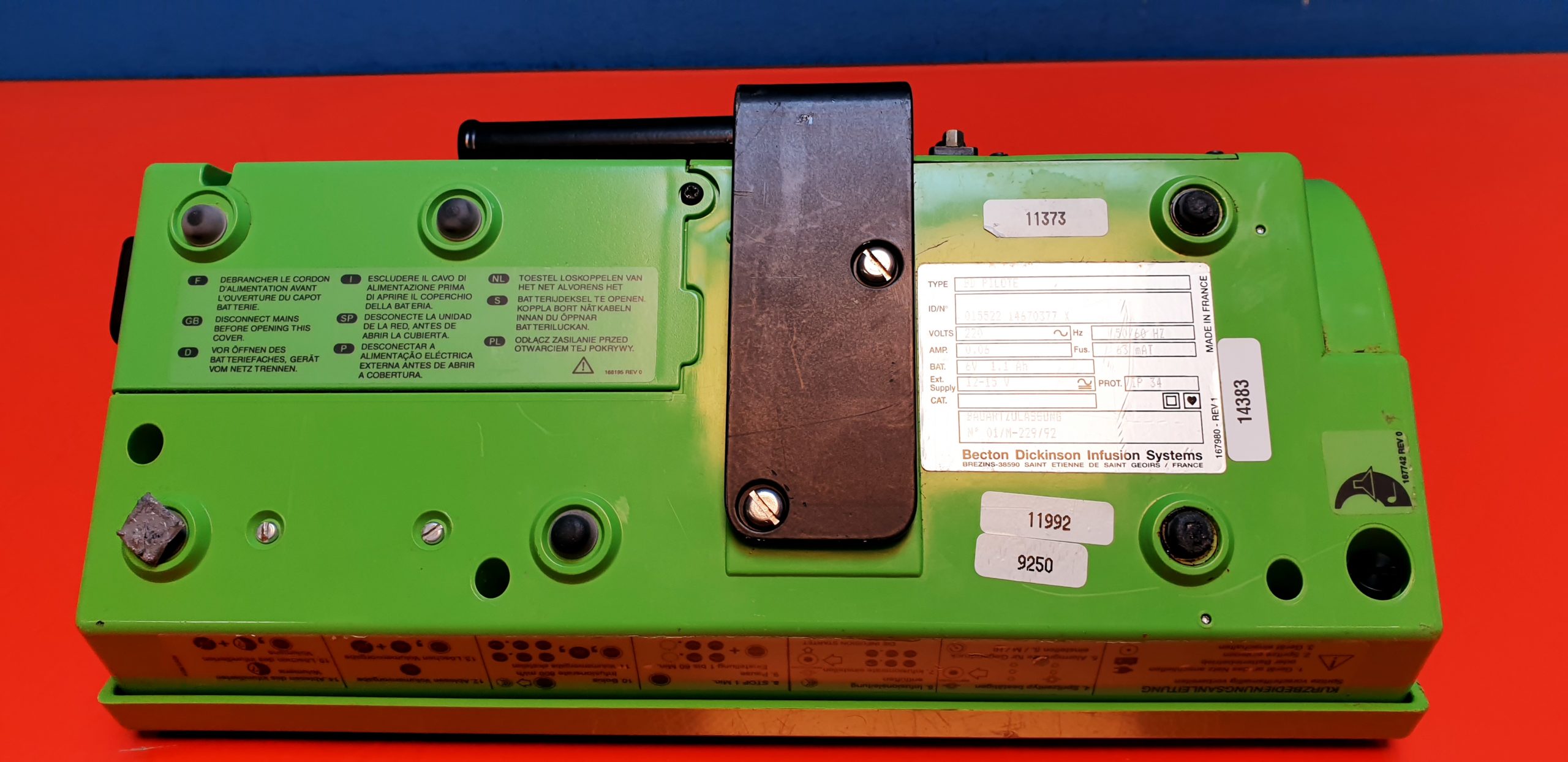 BECTON DICKINSON P-D Fresenius Pilot C Spritzenpumpe für die Anästhesie, – Infusionspumpe thumbnail 2