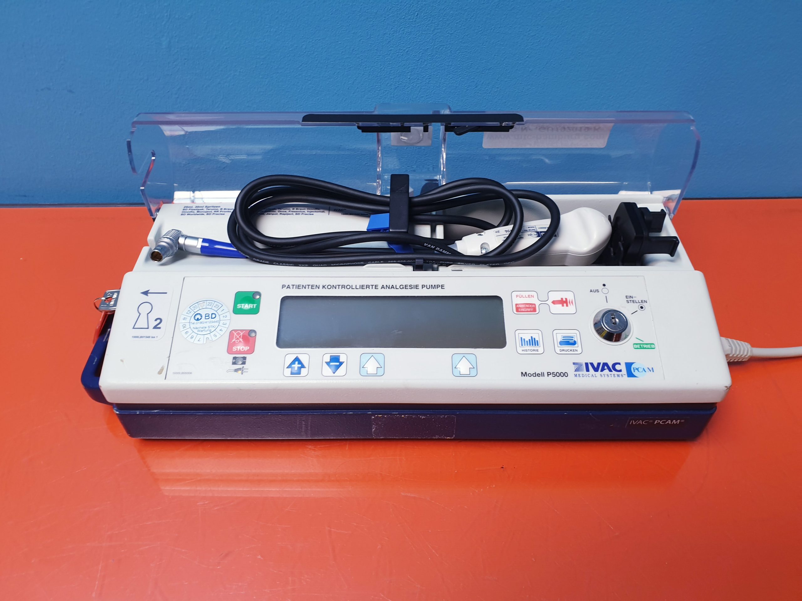 ALARIS IVAC PCAM P5000 Spritzenpumpe Infusionssystem — image 1 of 3