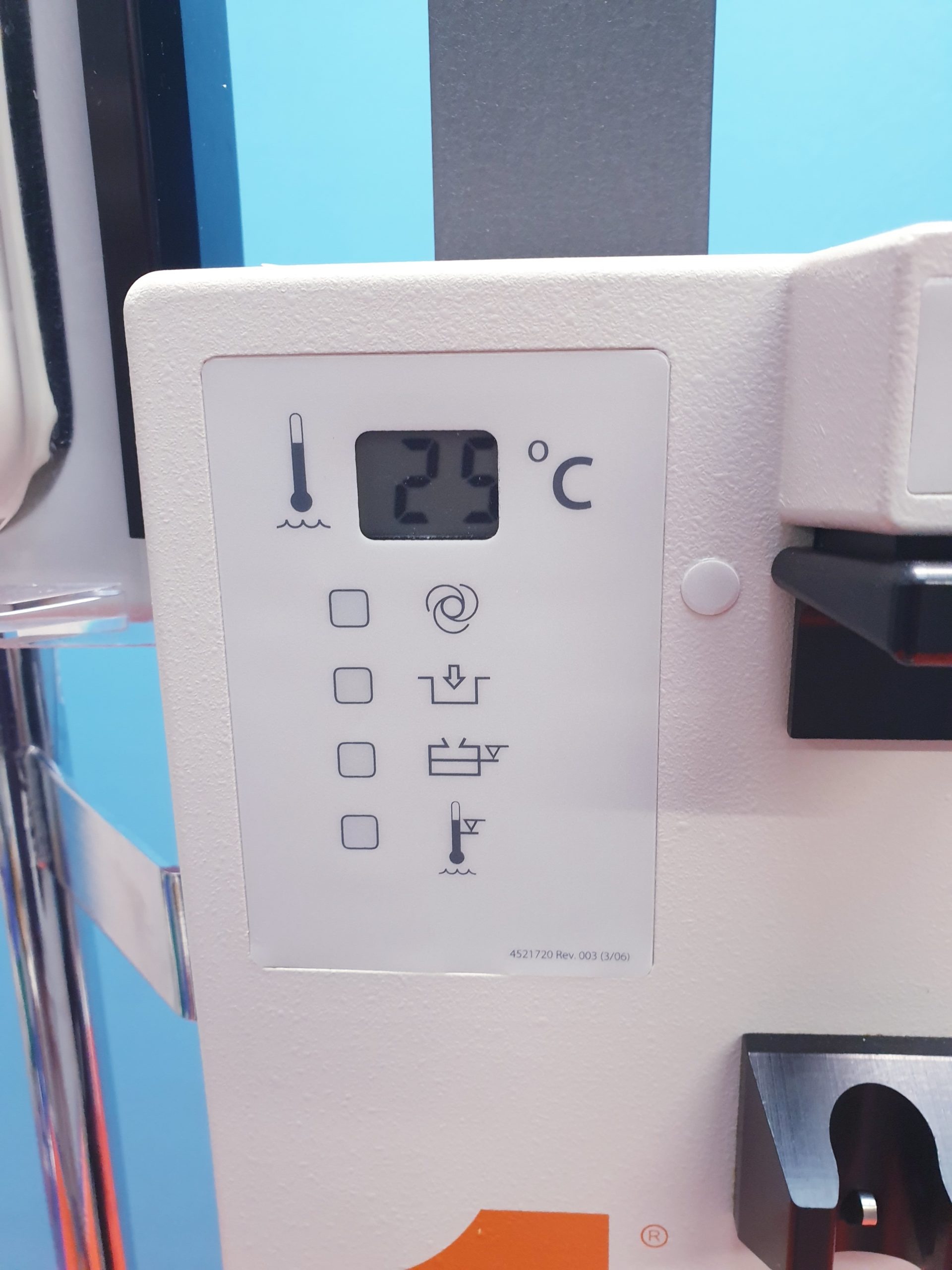 Smiths Level 1 H-1200 Fast Flow Fluid Warmer with 2 x H-2 Pressure Chambers (Powers Up) thumbnail 4