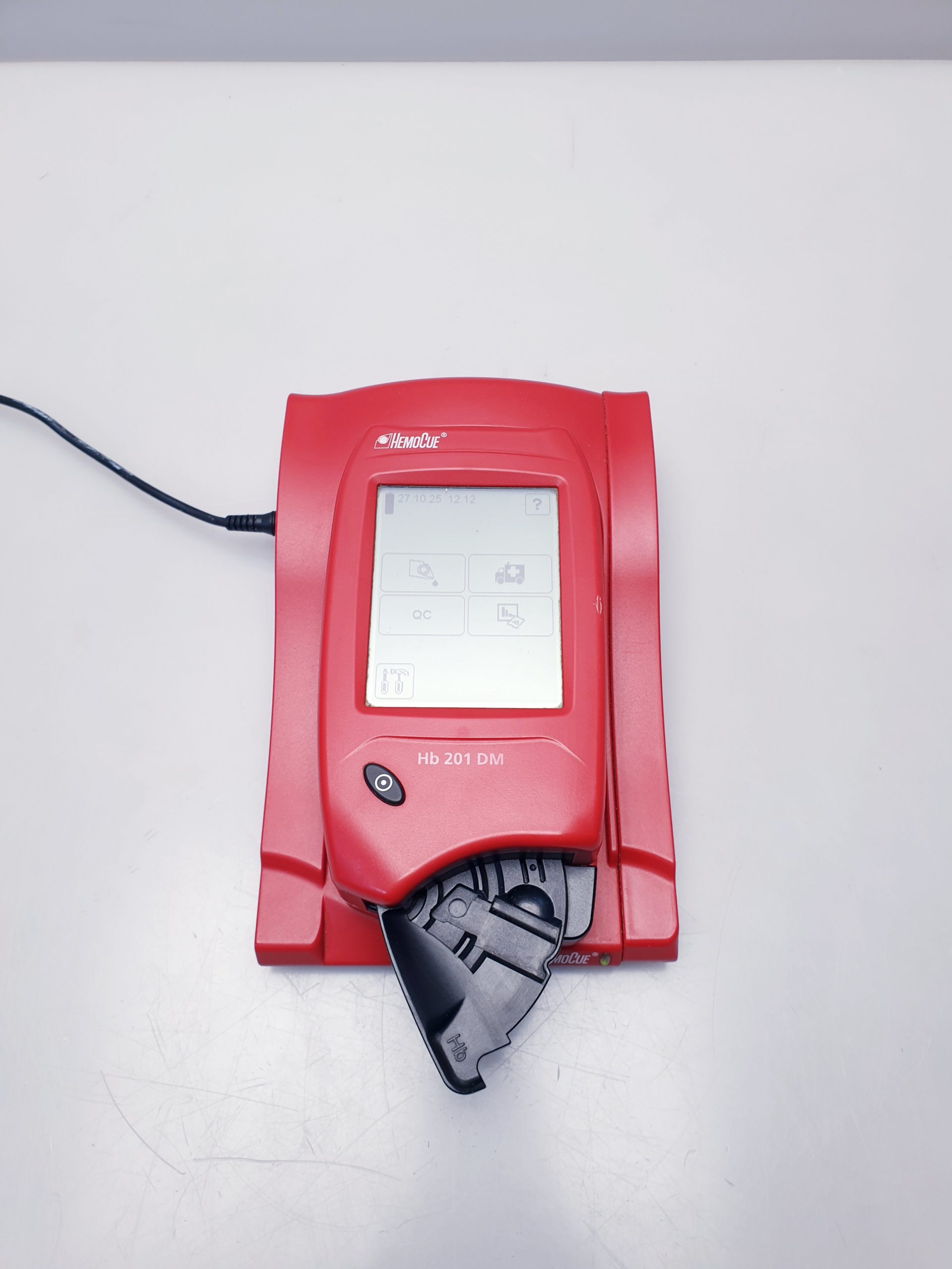 HemoCue Hemoglobin 201 DM Analyser thumbnail 2