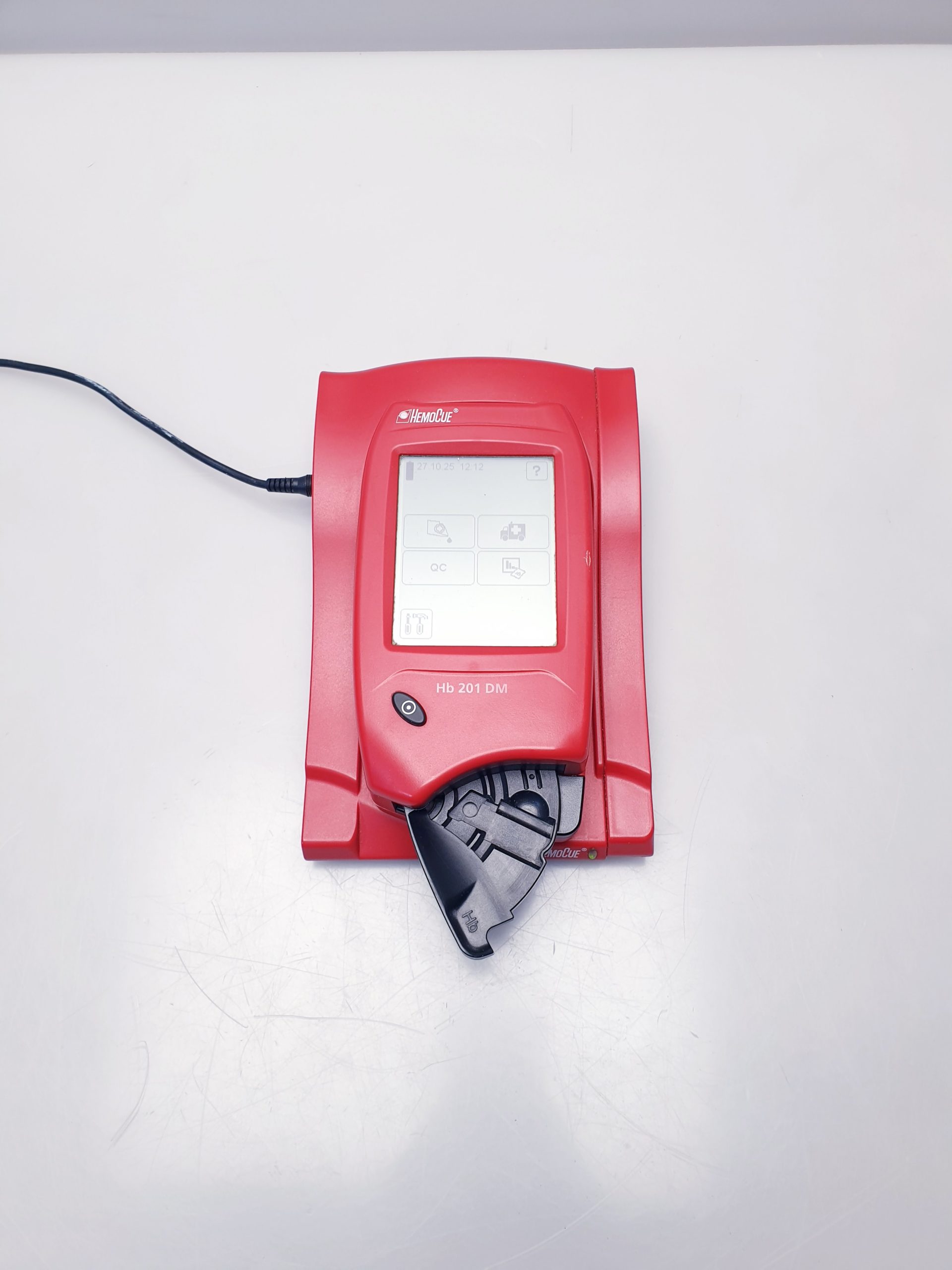 HemoCue Hemoglobin 201 DM Analyser thumbnail 3