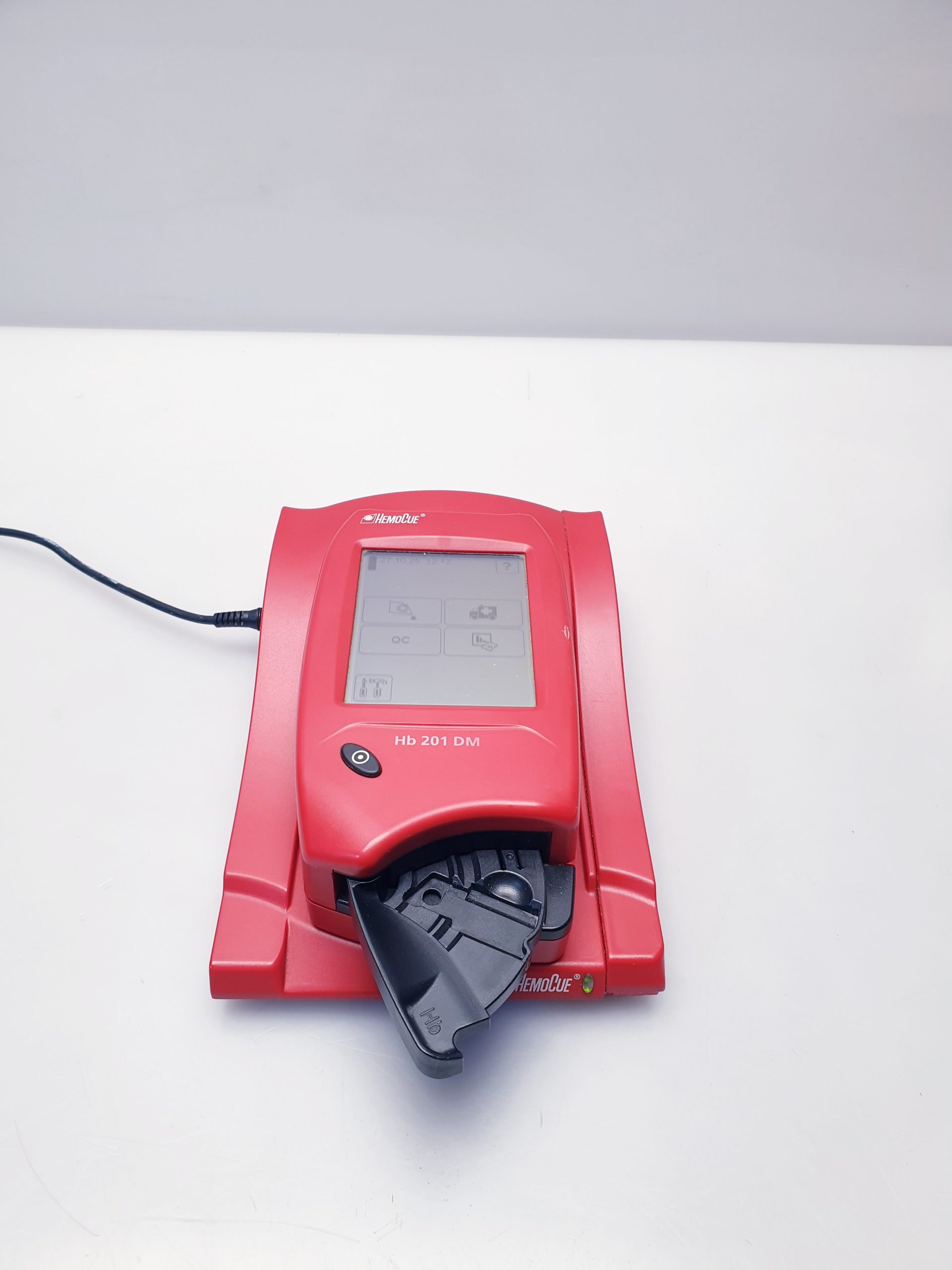 HemoCue Hemoglobin 201 DM Analyser thumbnail 4