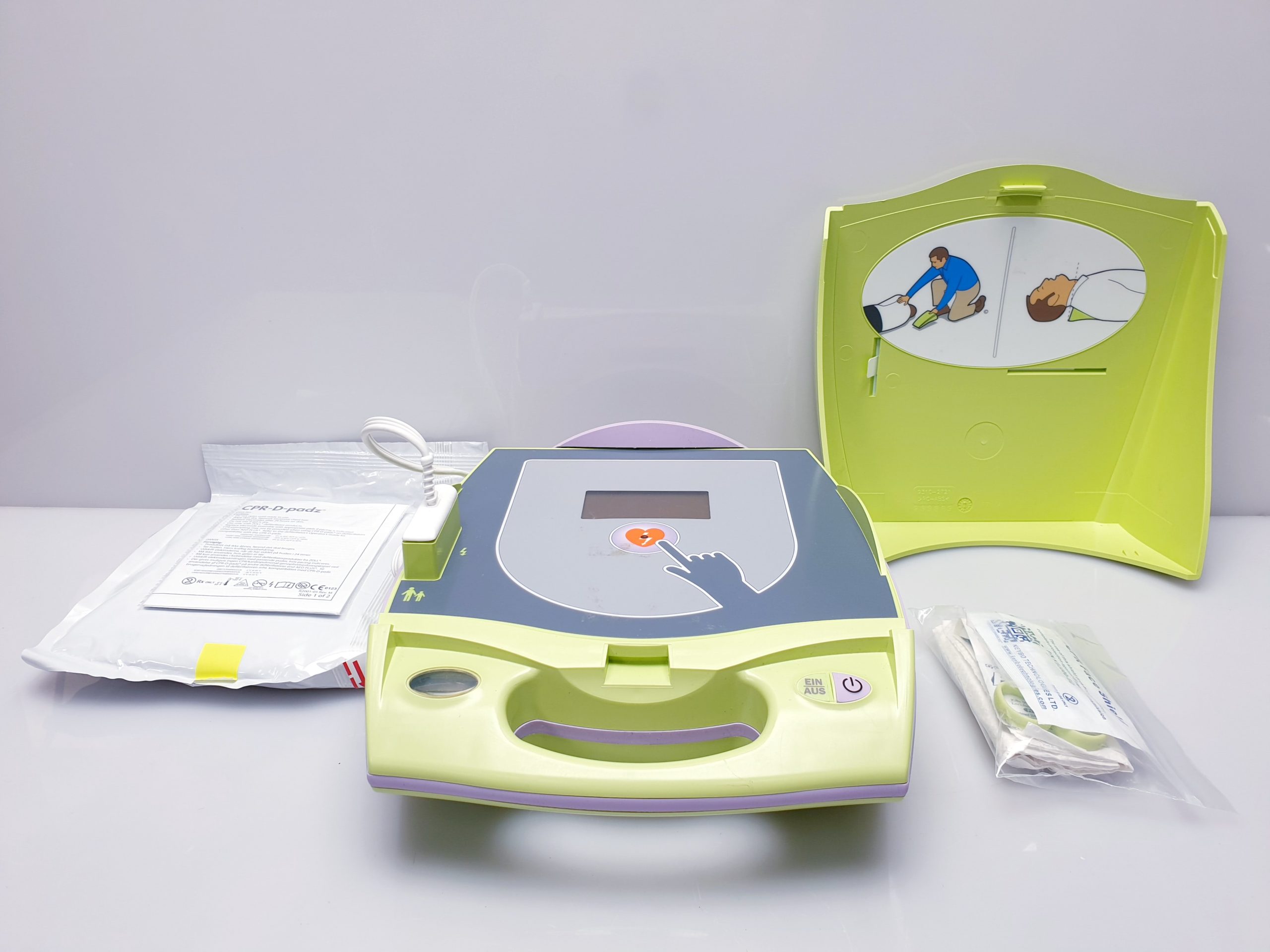 Zoll AED Plus Vollautomat Defibrillator vollautomatisch thumbnail 2