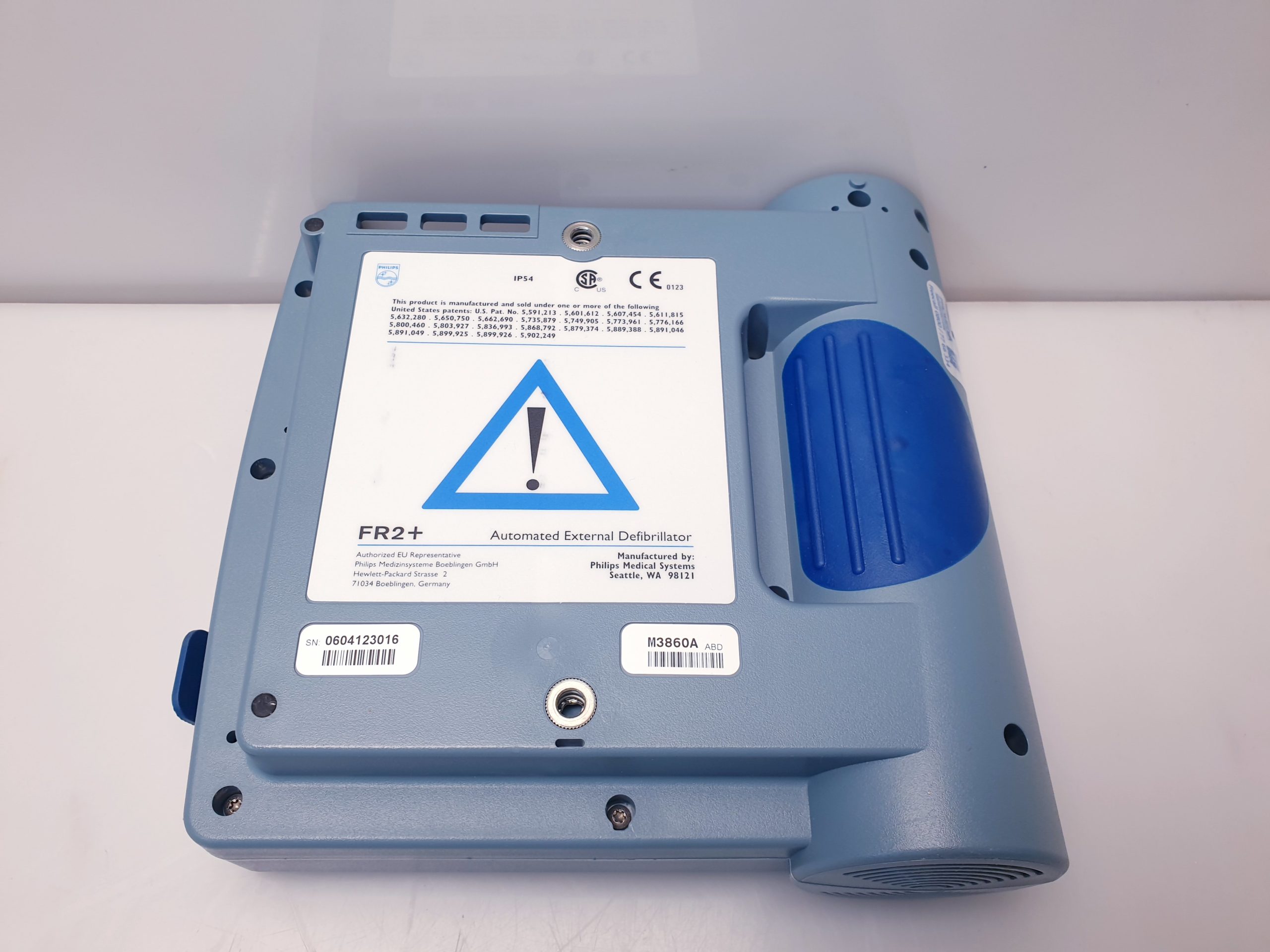 Laerdal heartstart fr2 semi automatic Defibrillator thumbnail 5