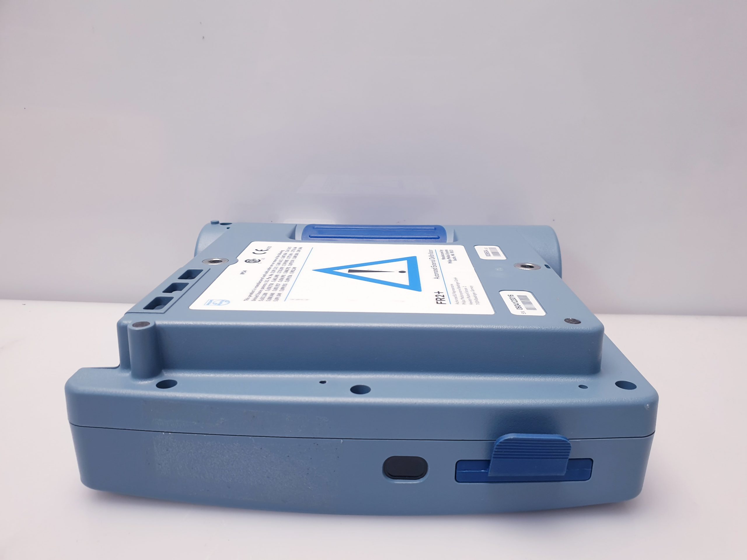 Laerdal heartstart fr2 semi automatic Defibrillator thumbnail 7