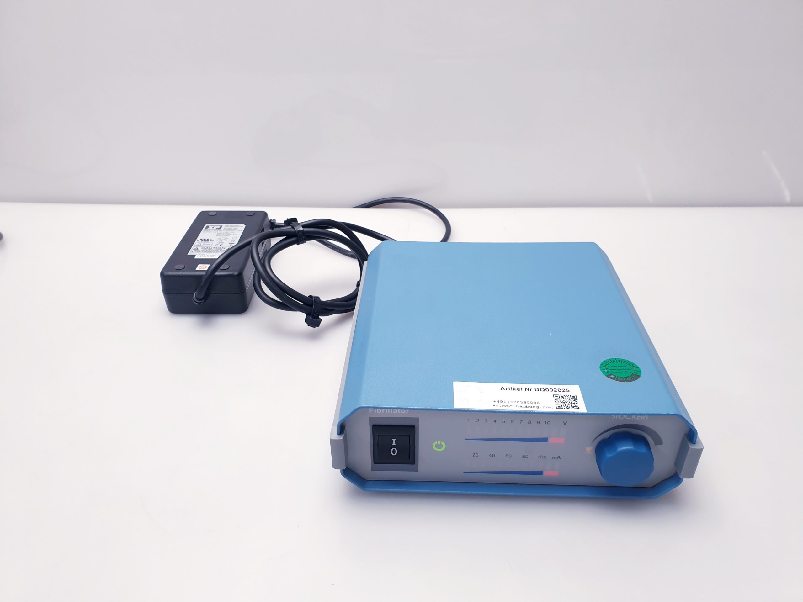 Sorin Stöckert – Stoeckert DEFIBRILLATOR FI 20 M – 28-10-80 — image 1 of 1
