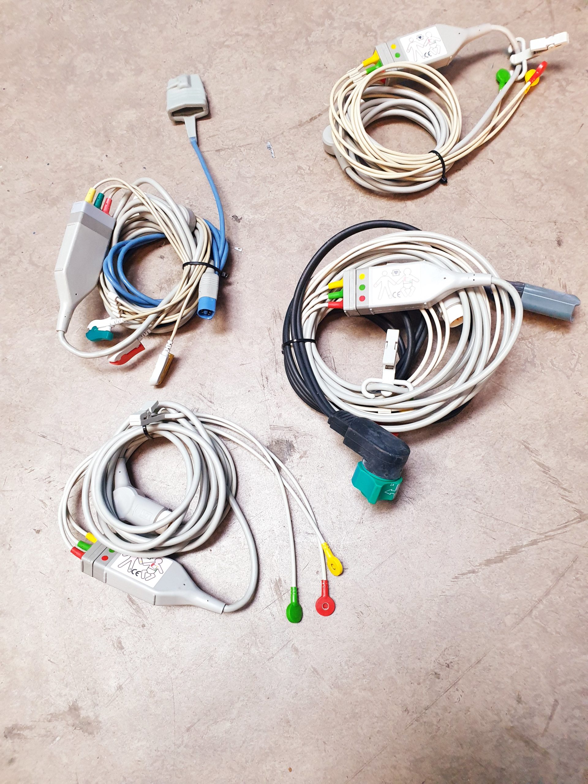 6 X PHILIPS HeartStart XL Defibrillator + 1x Ersatzteilträger ( For Spare Parts ) thumbnail 6