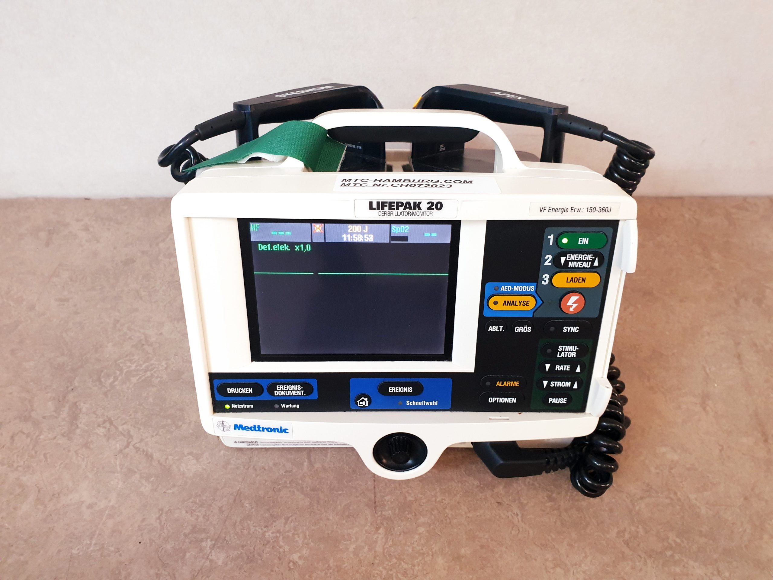 MEDTRONIC Lifepak 20 Defibrillator- — image 1 of 6
