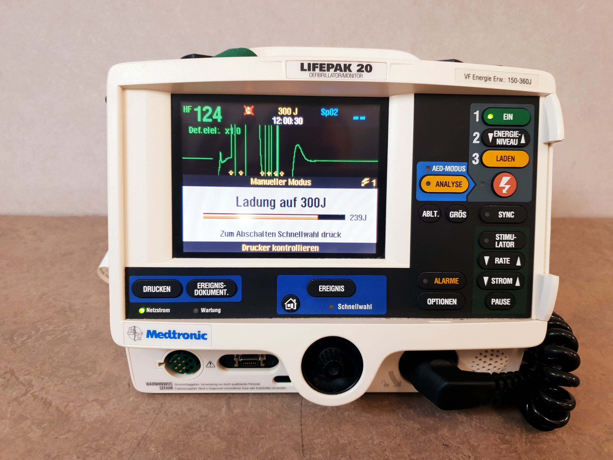 MEDTRONIC Lifepak 20 Defibrillator- thumbnail 2