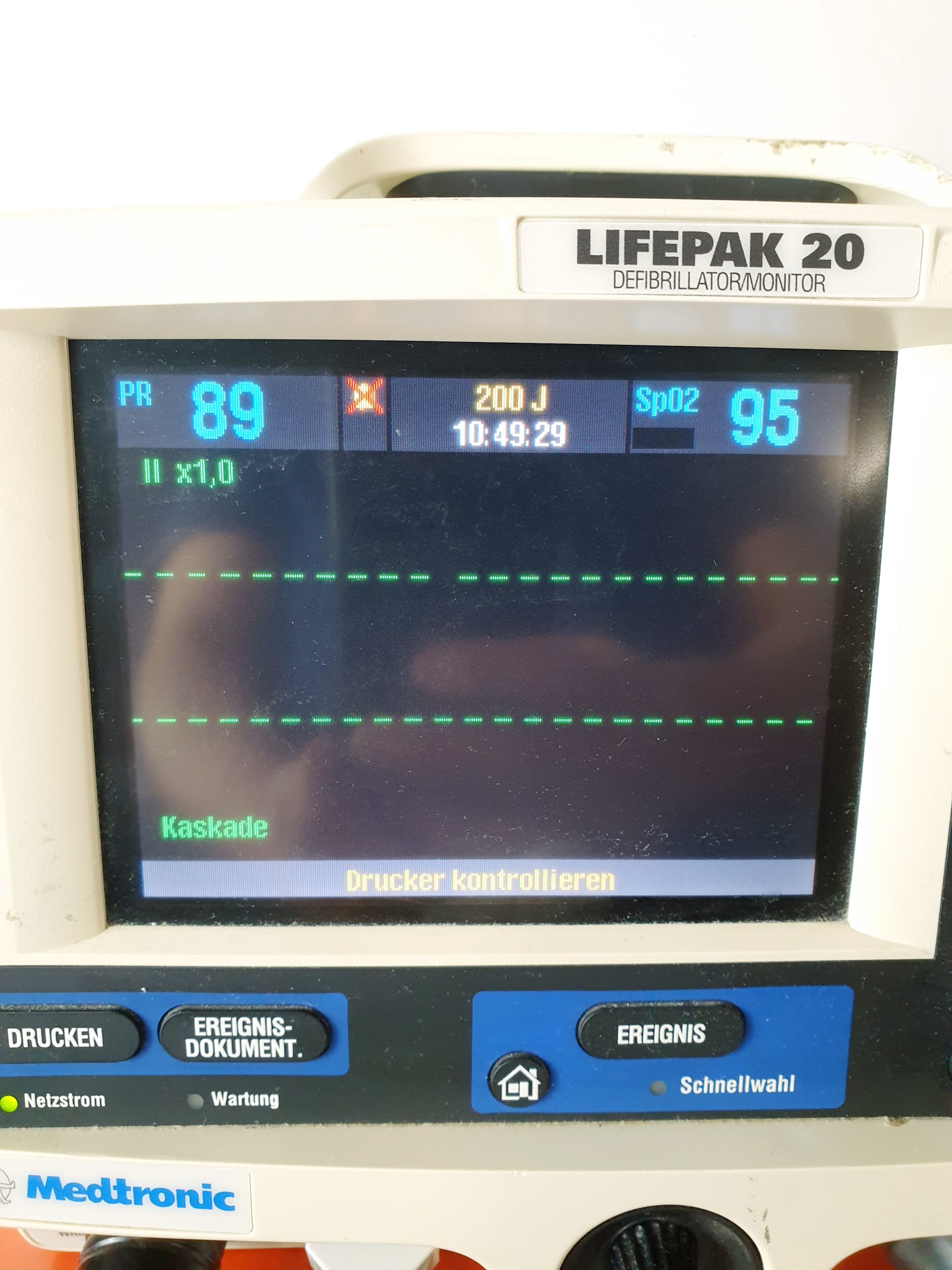MEDTRONIC Lifepak 20 Defibrillator mit Zubehör– thumbnail 3
