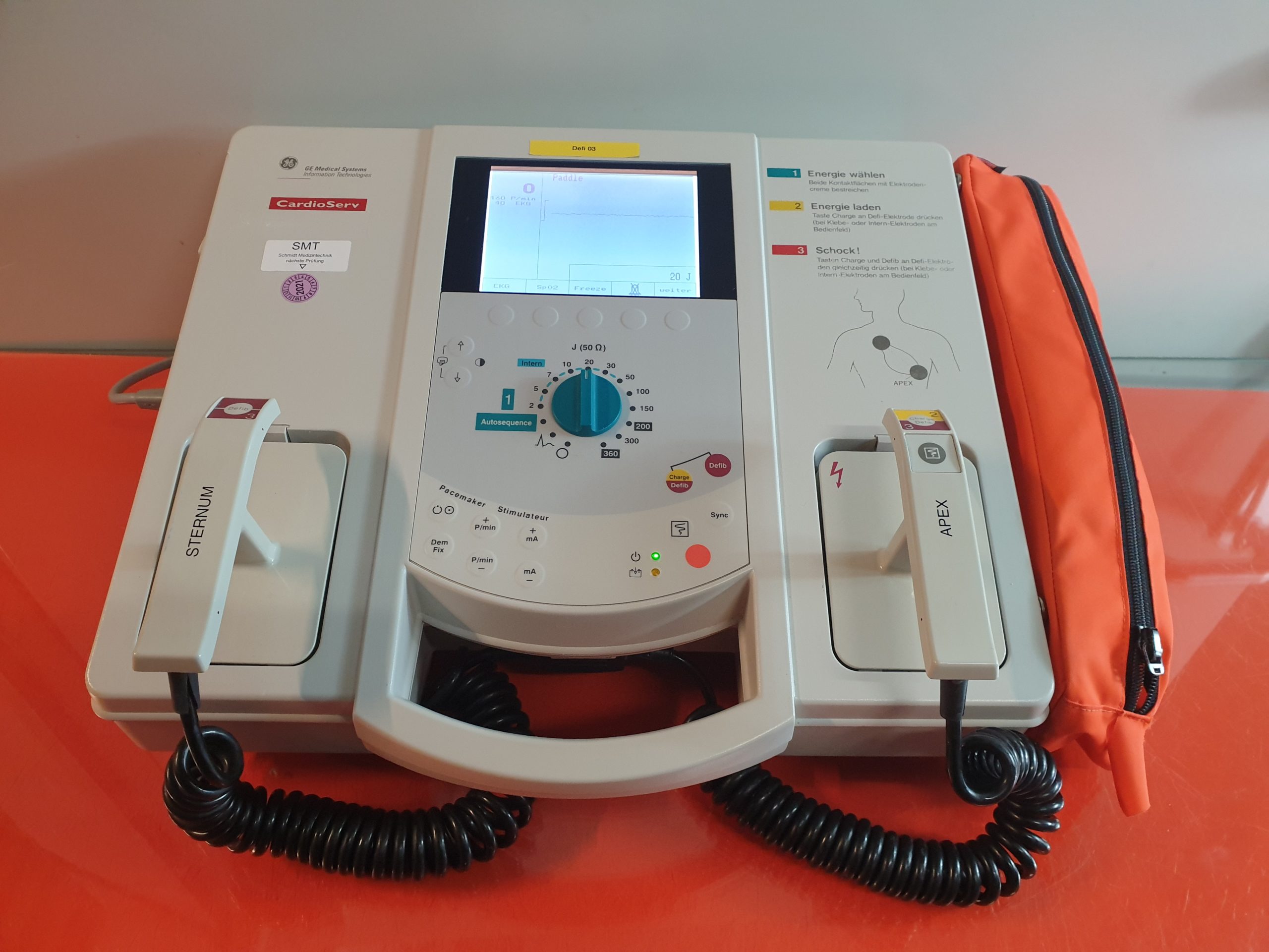 GE Hellige Cardioserv Cardio Serv Defibrillator mit EKG Kabel – — image 1 of 13
