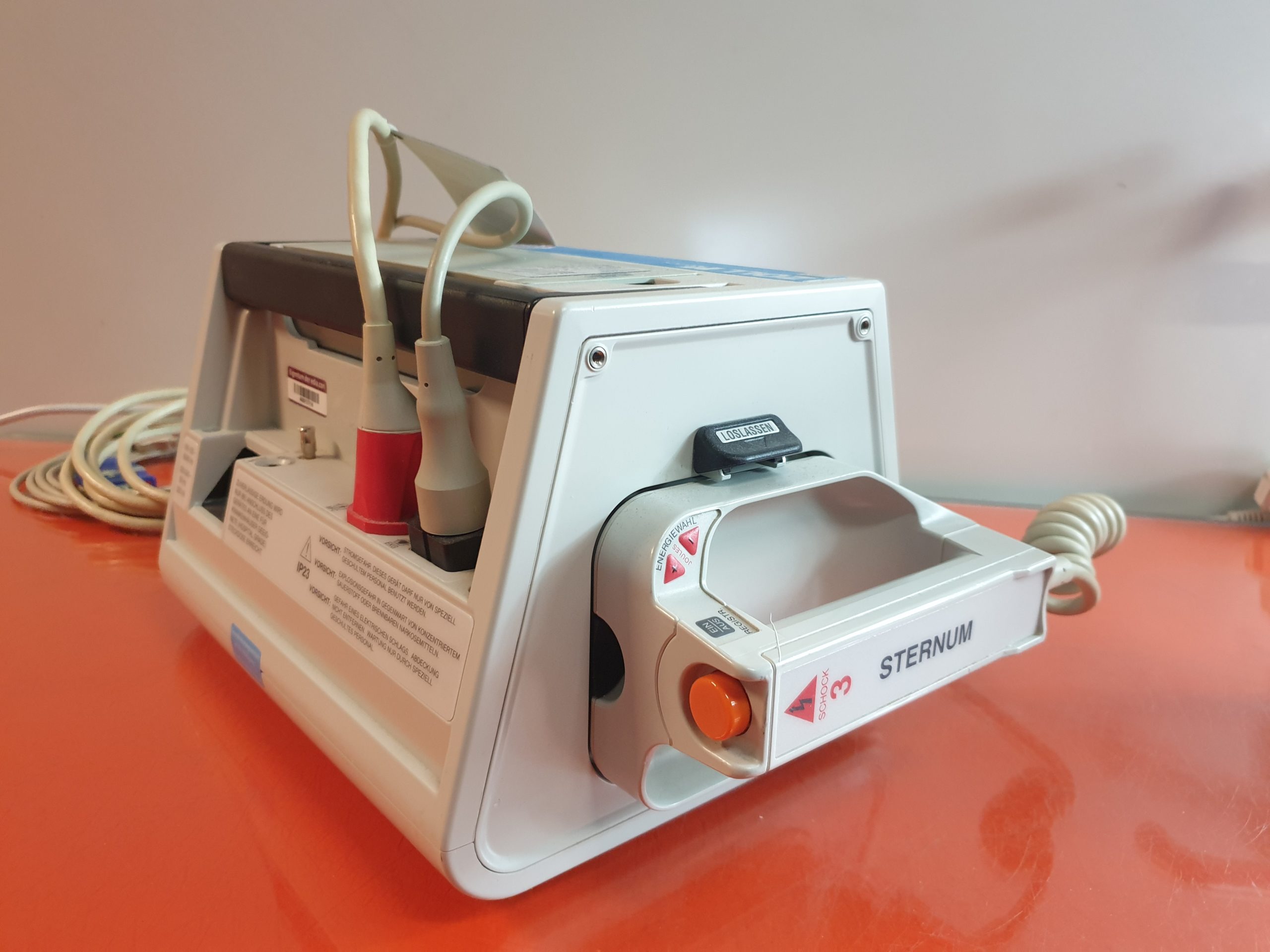 Zoll M Series Defibrillator Biphasisch mit EKG Ableitungskabel thumbnail 8