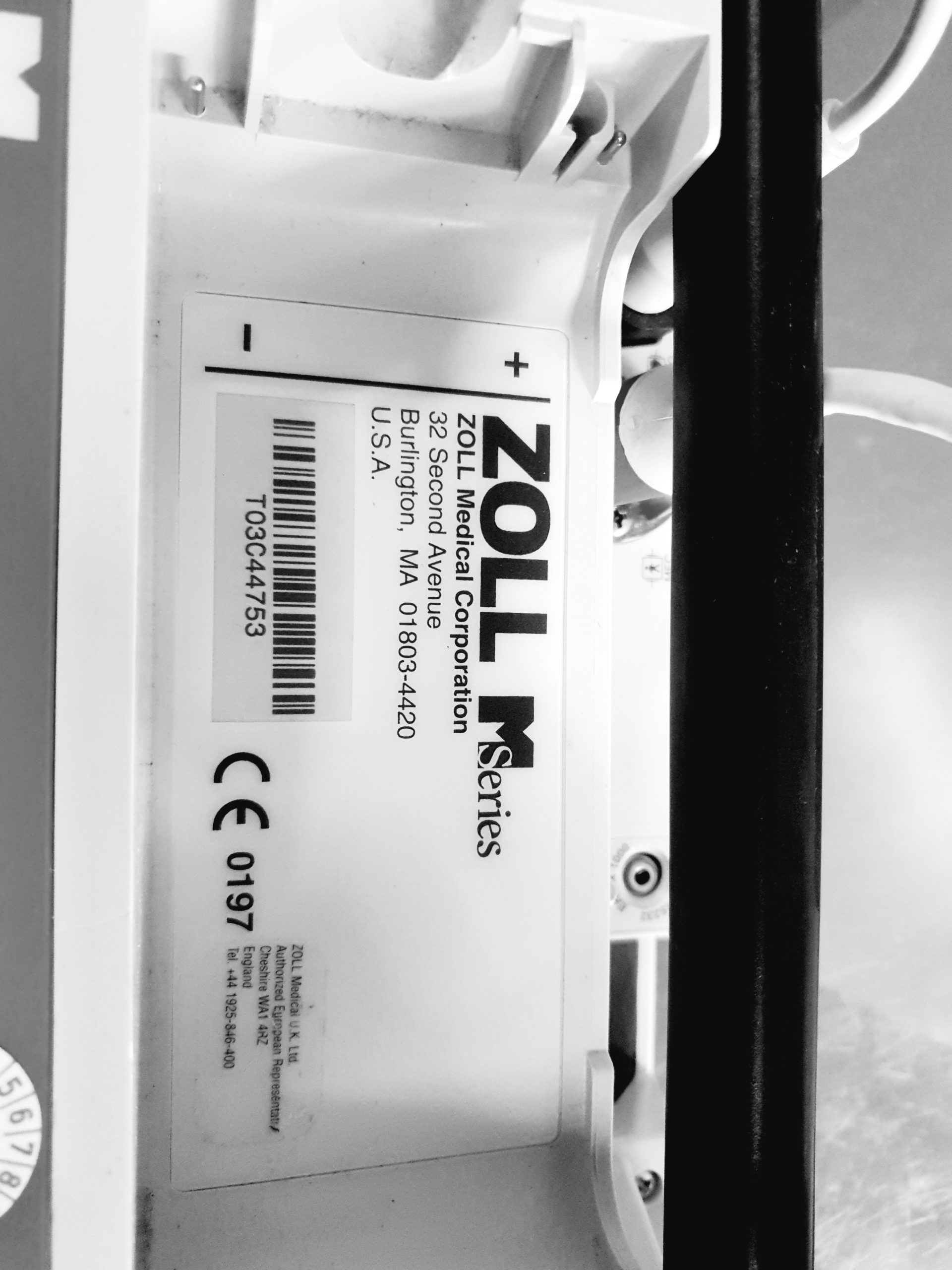 Zoll M Series Defibrillator Biphasisch mit EKG Ableitungskabel thumbnail 11