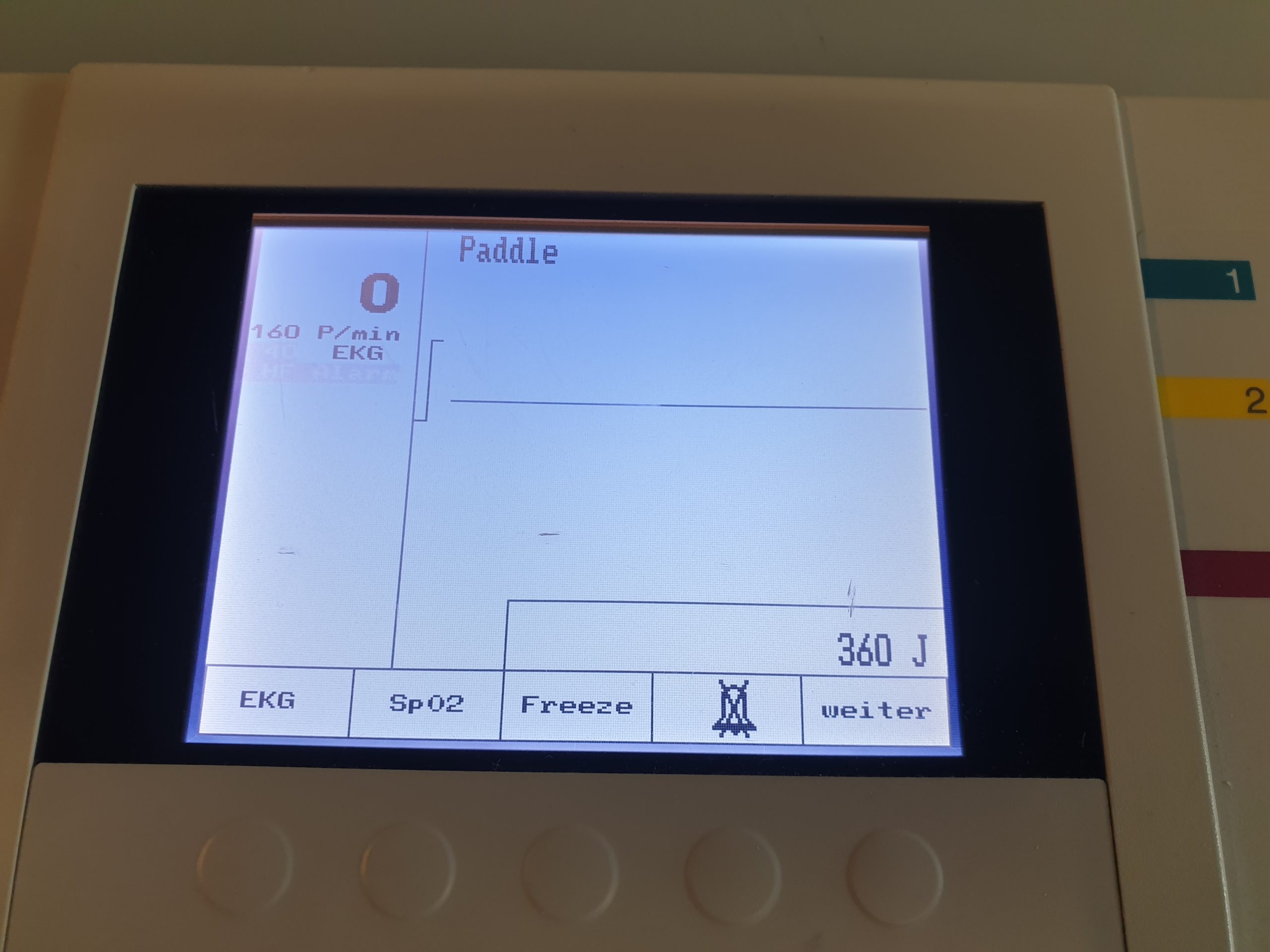 GE Hellige Cardioserv Defibrillator + EKG Ableitungskabel + SpO2 Fingersensor thumbnail 2
