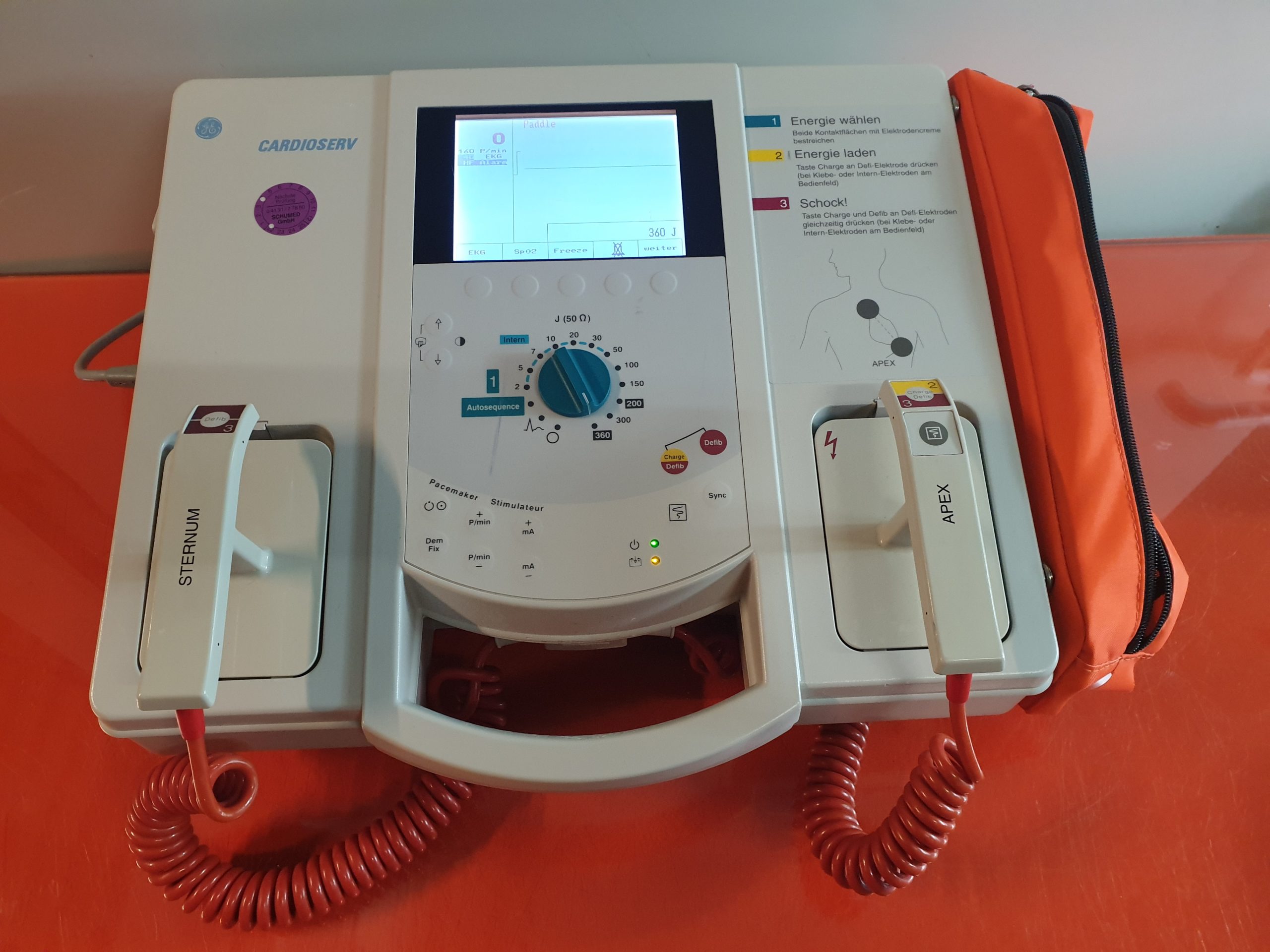GE Hellige Cardioserv Defibrillator + EKG Ableitungskabel + SpO2 Fingersensor thumbnail 4
