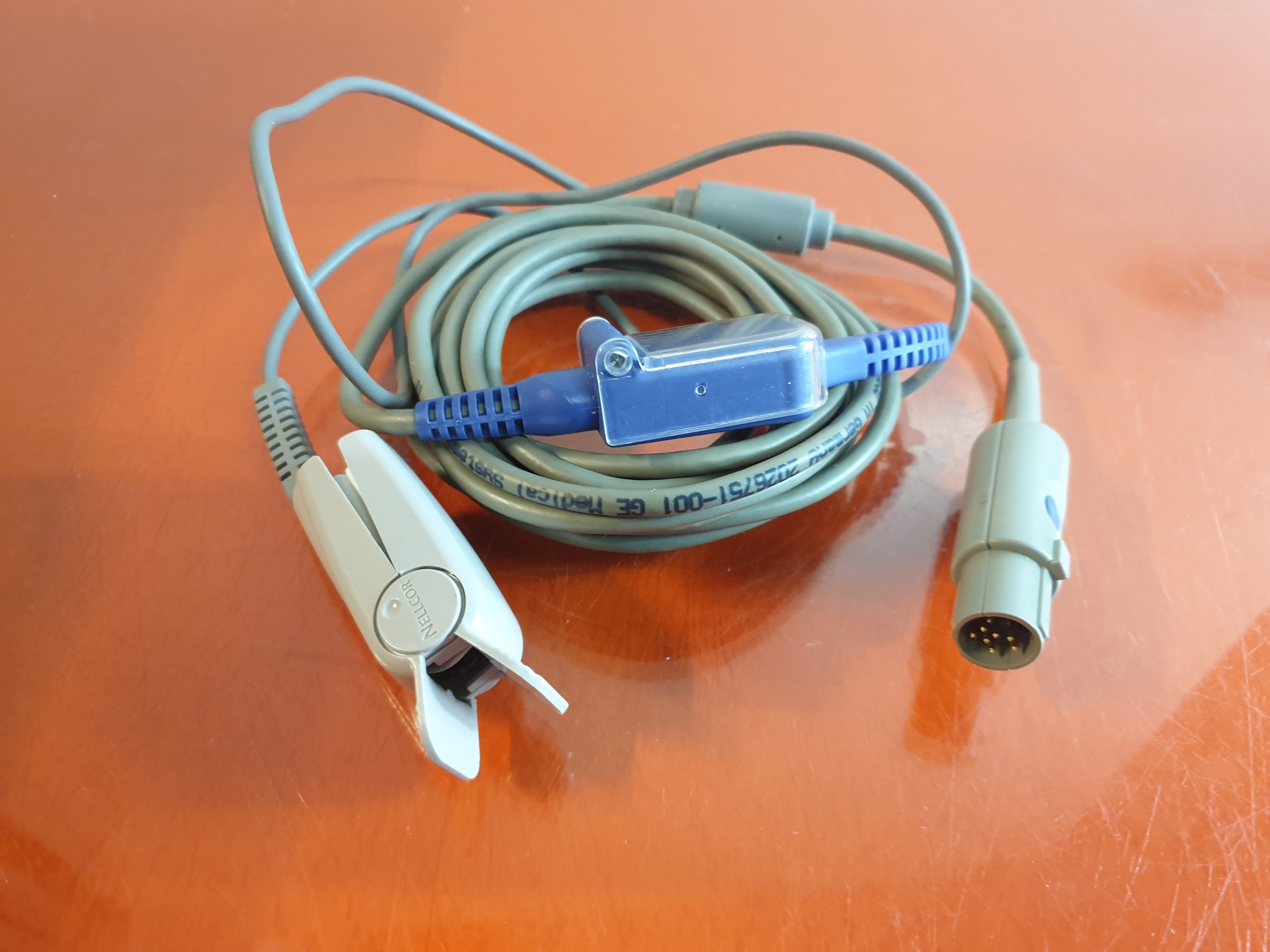 GE Hellige Cardioserv Defibrillator + EKG Ableitungskabel + SpO2 Fingersensor DOM 2013 thumbnail 7