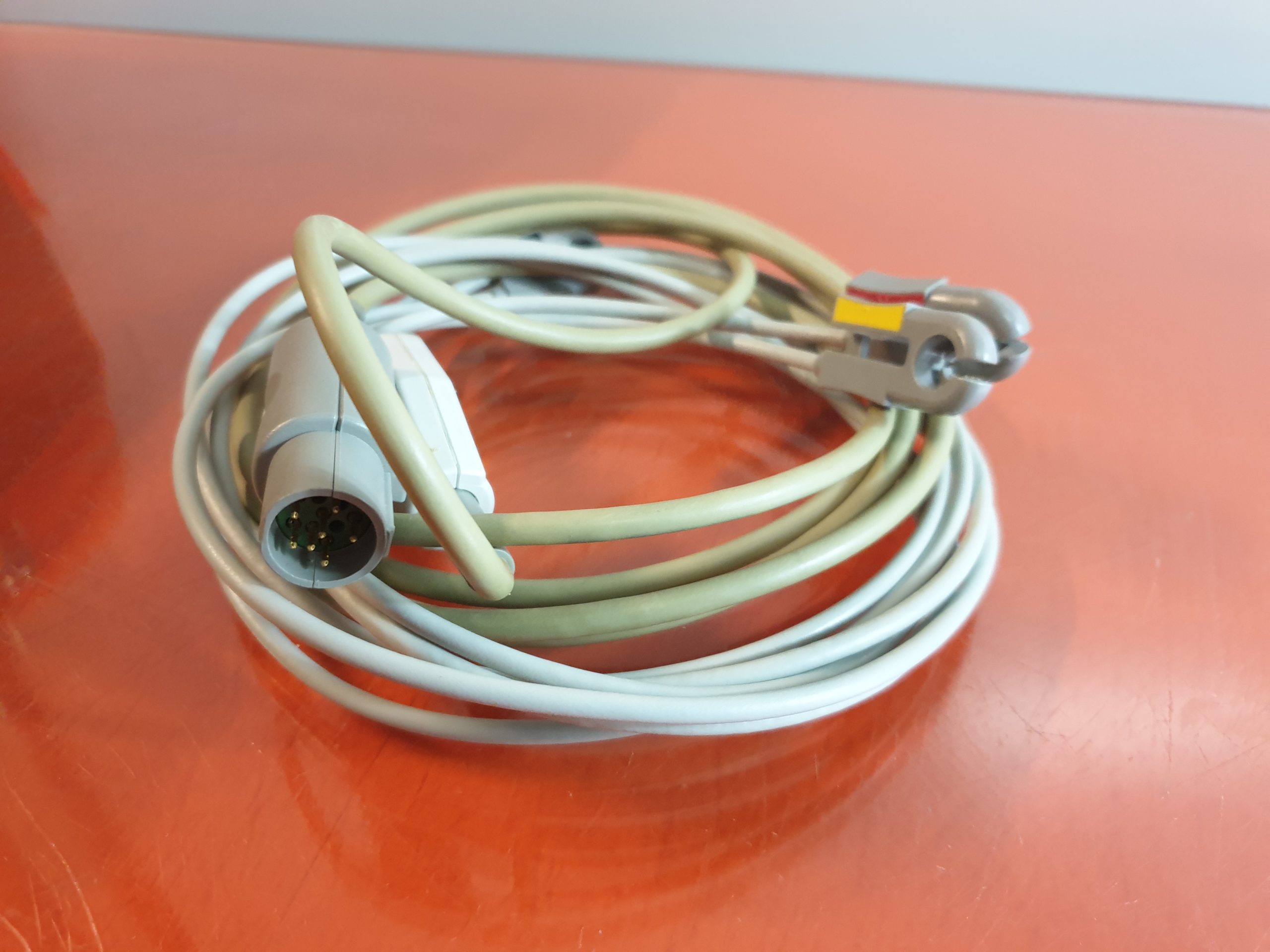 GE Hellige Cardioserv Defibrillator + EKG Ableitungskabel + SpO2 Fingersensor DOM 2013 thumbnail 8