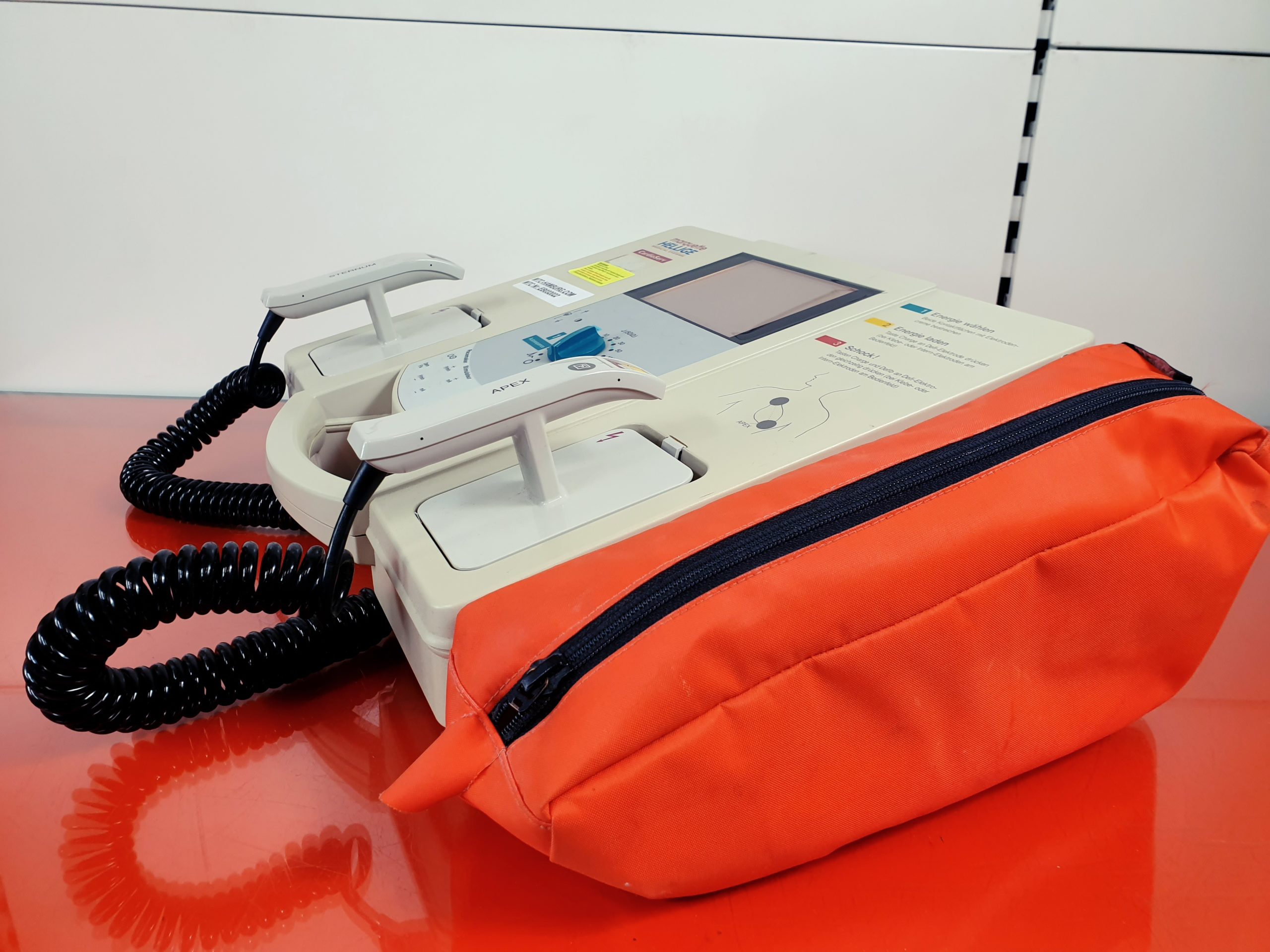 GE Marquette Hellige Cardioserv Defibrillator thumbnail 2
