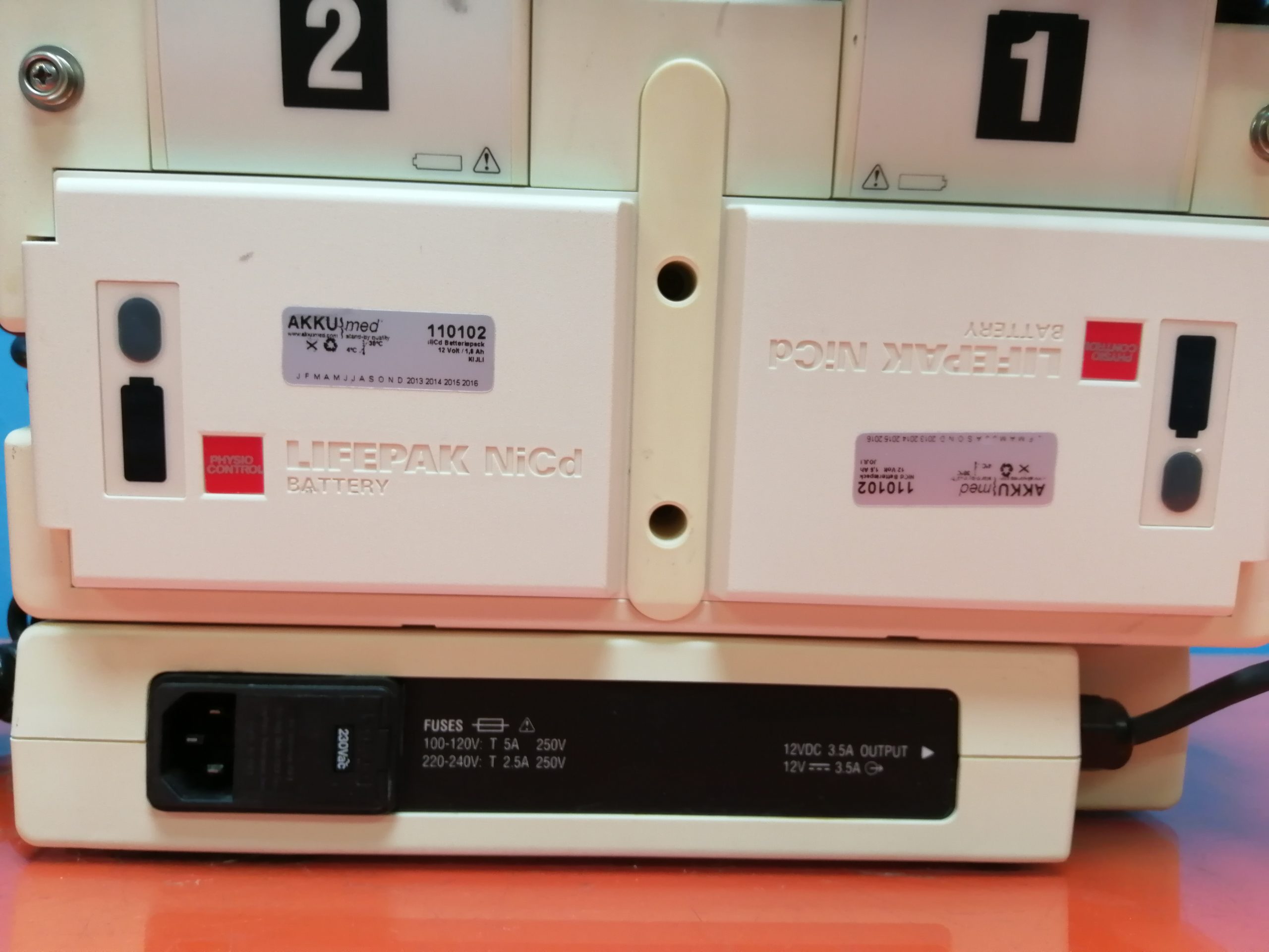 Physio-Control Lifepak 12 Defibrillator thumbnail 6