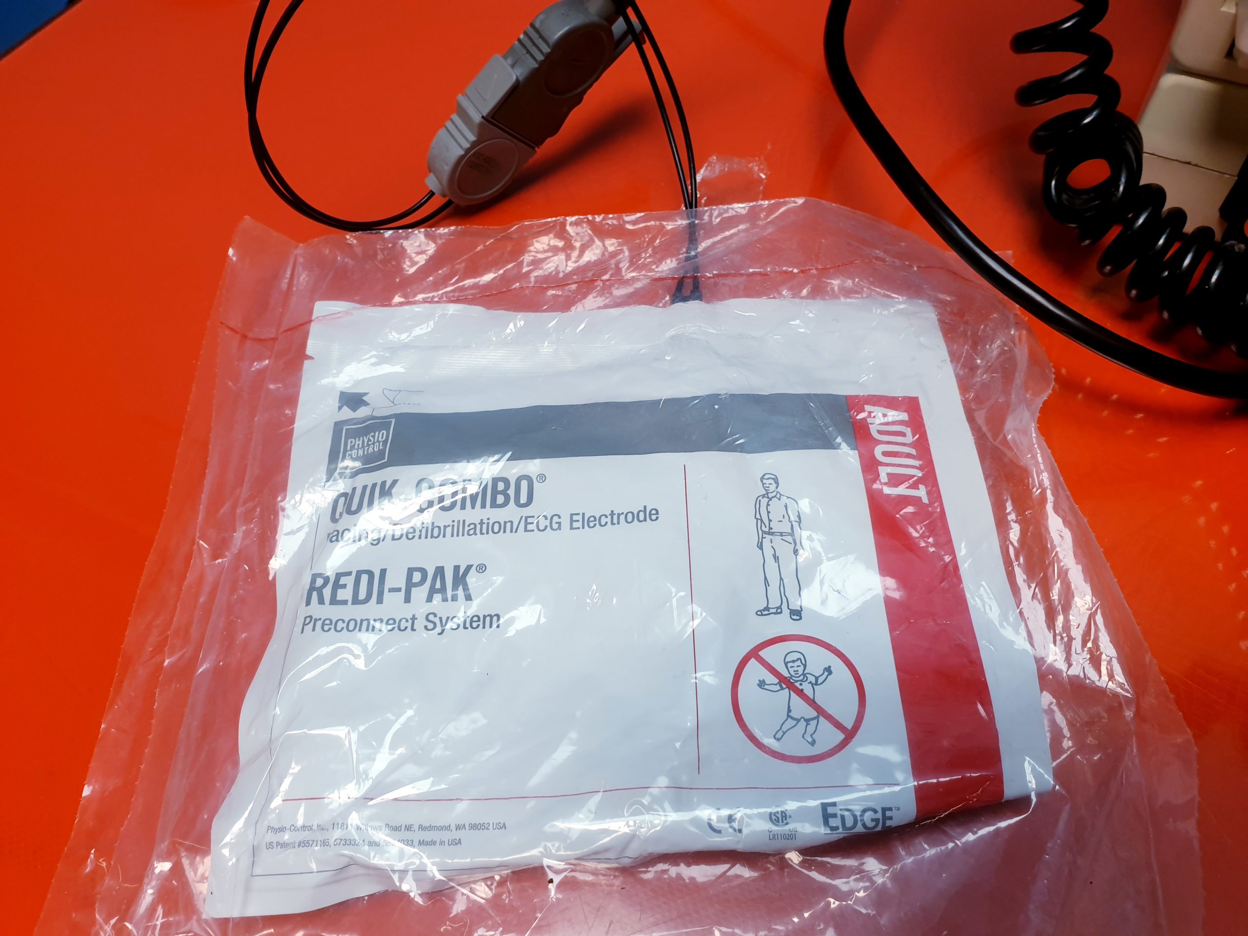 Physio Control Lifepak 12, biphasischer Defibrillator thumbnail 3