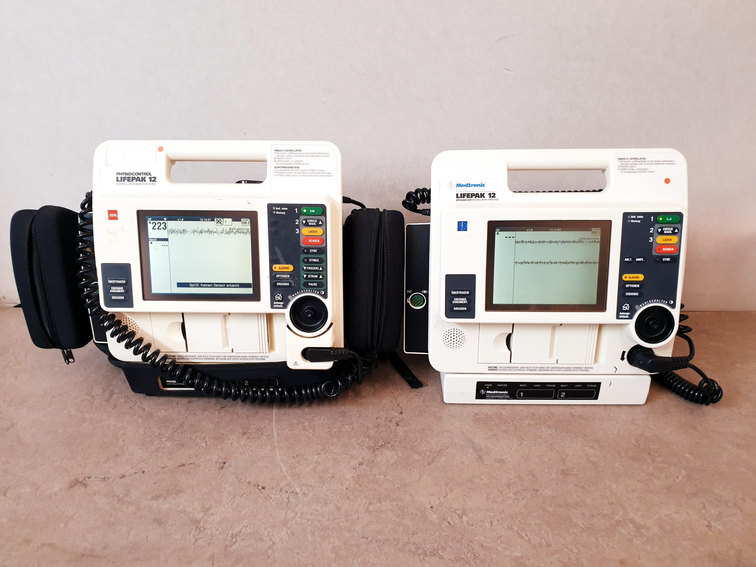 Medtronic Lifepak 12 Defi Defibrilator – — image 1 of 18