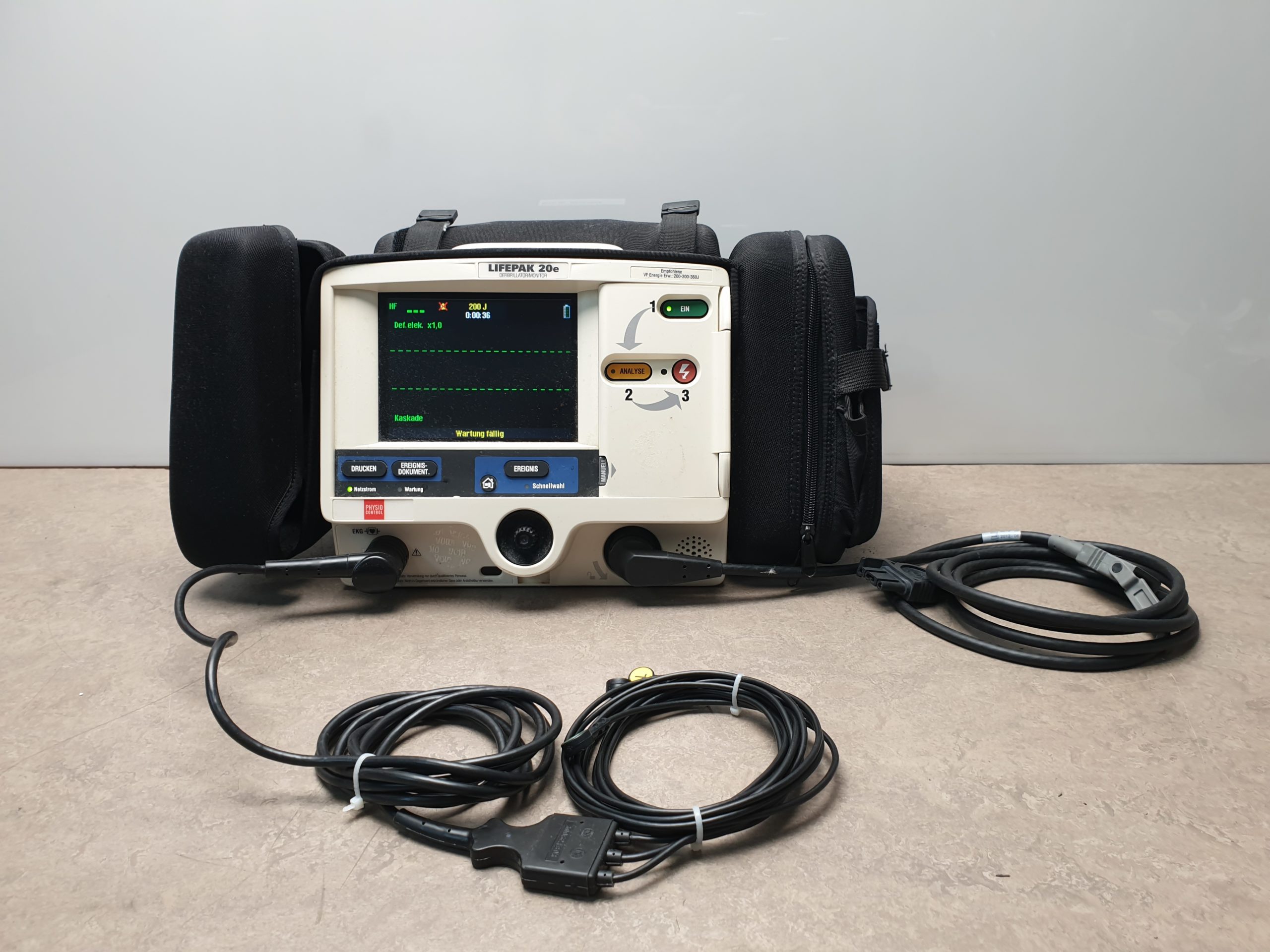 Medtronic LIFEPAK 20e Defi Defibrillator thumbnail 4