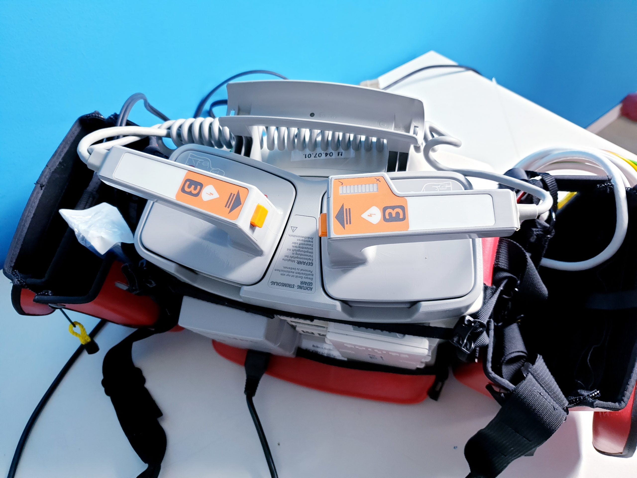 PHILIPS HeartStart MRx Defibrillator – thumbnail 4