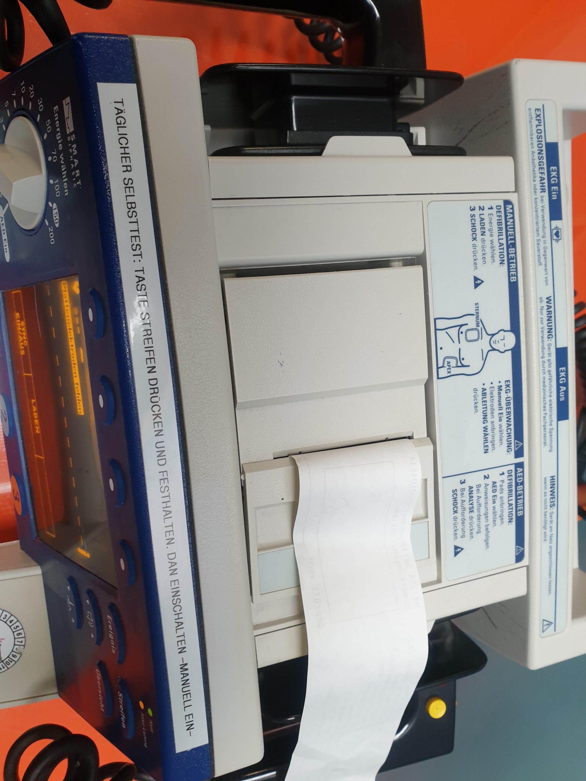 Philips Agilent Heartstream XL AED Defilbrilator — image 1 of 5