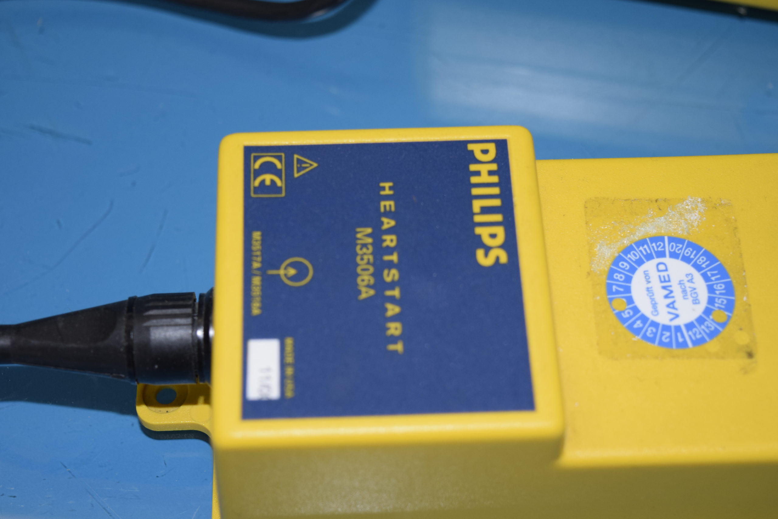 Philips Agilent M3517a Heartstream Medical Battery Charger thumbnail 2