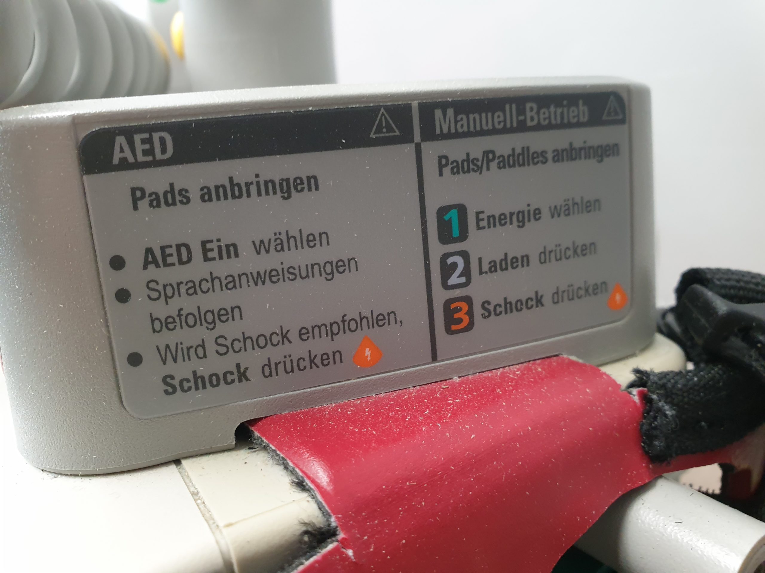 PHILIPS HeartStart MRX Defi Defibrilator – mit Zubehör thumbnail 21