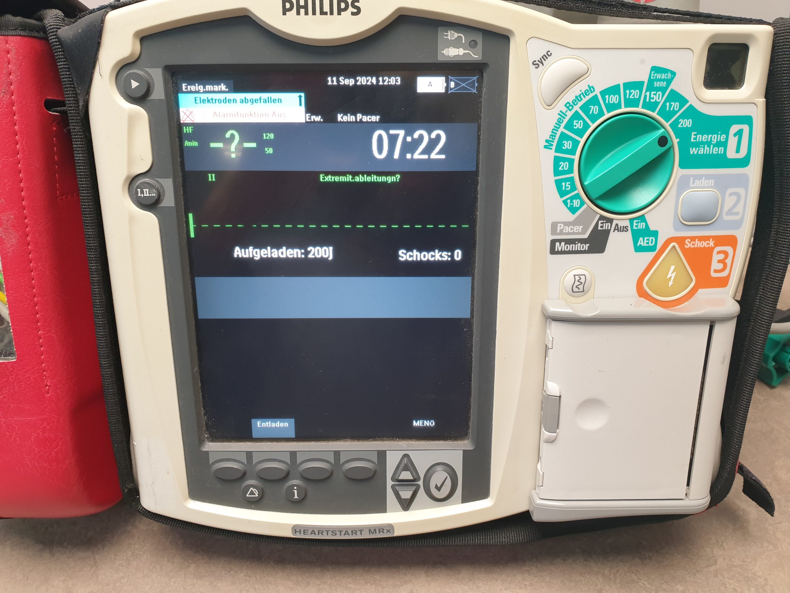 Philips Heartstart MRx Defibrillator thumbnail 2