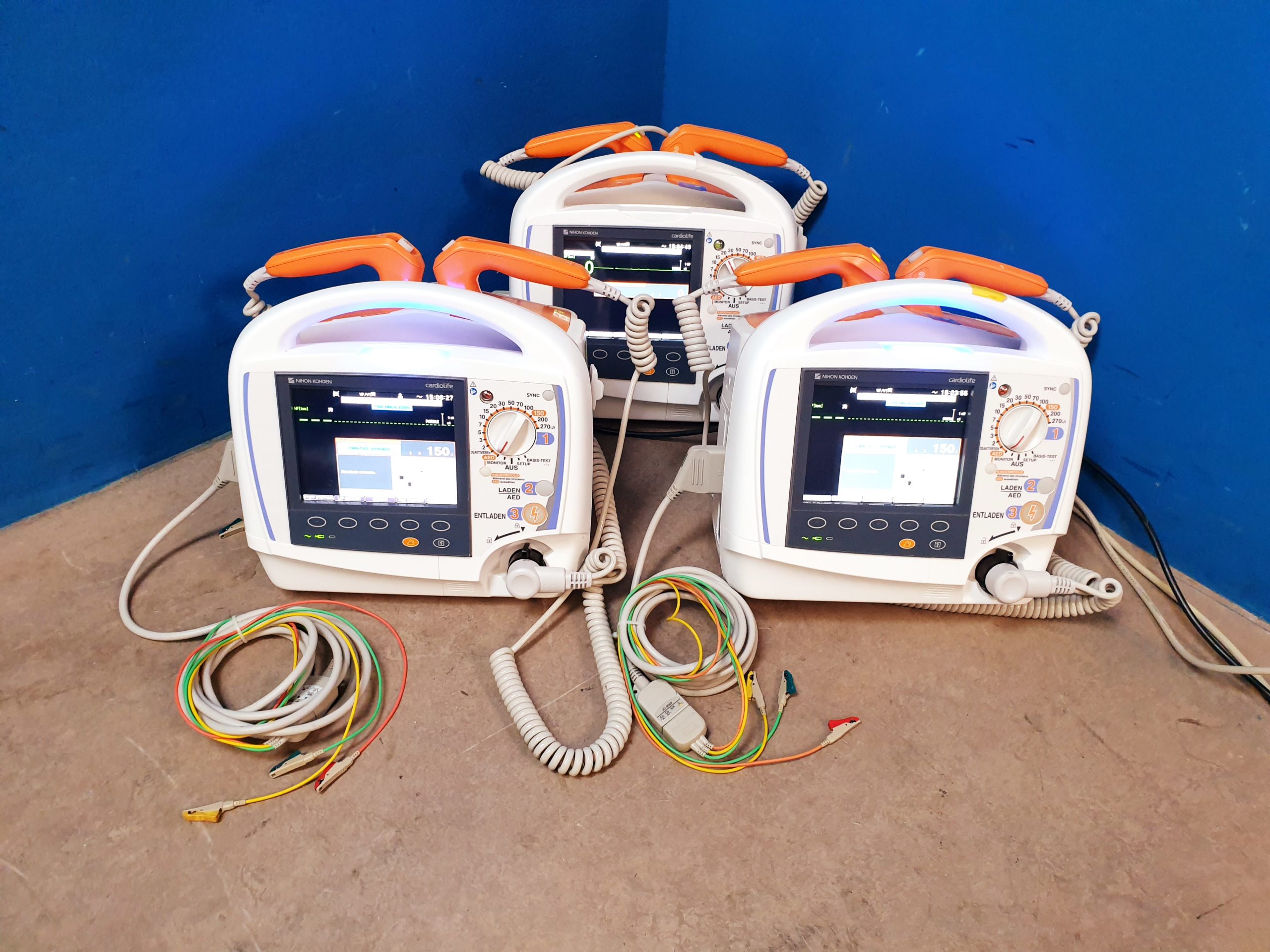 Nihon Kohden Cardiolife TEC 5621 Defibrillator thumbnail 3
