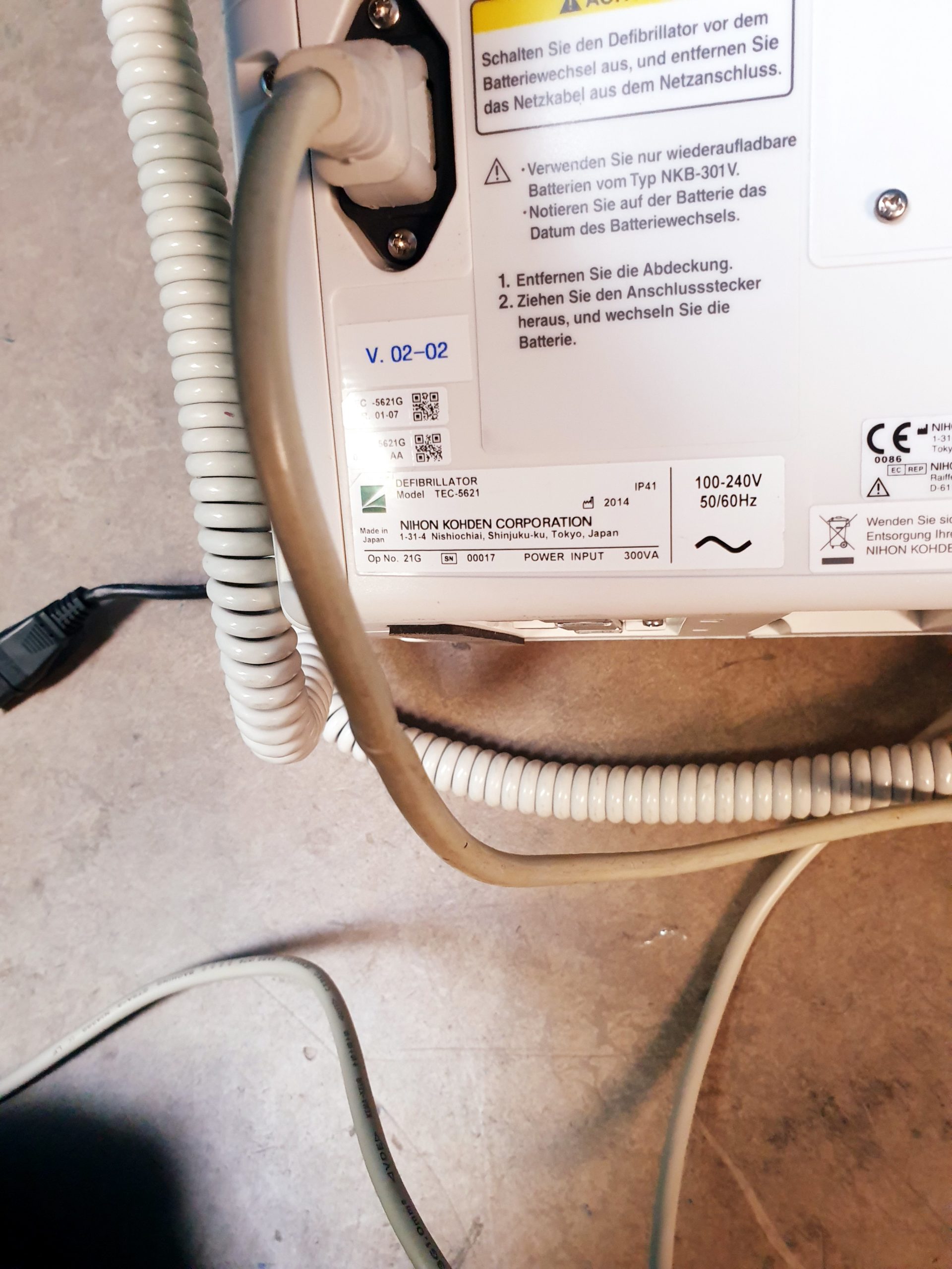 Nihon Kohden Cardiolife TEC 5621 Defibrillator thumbnail 11