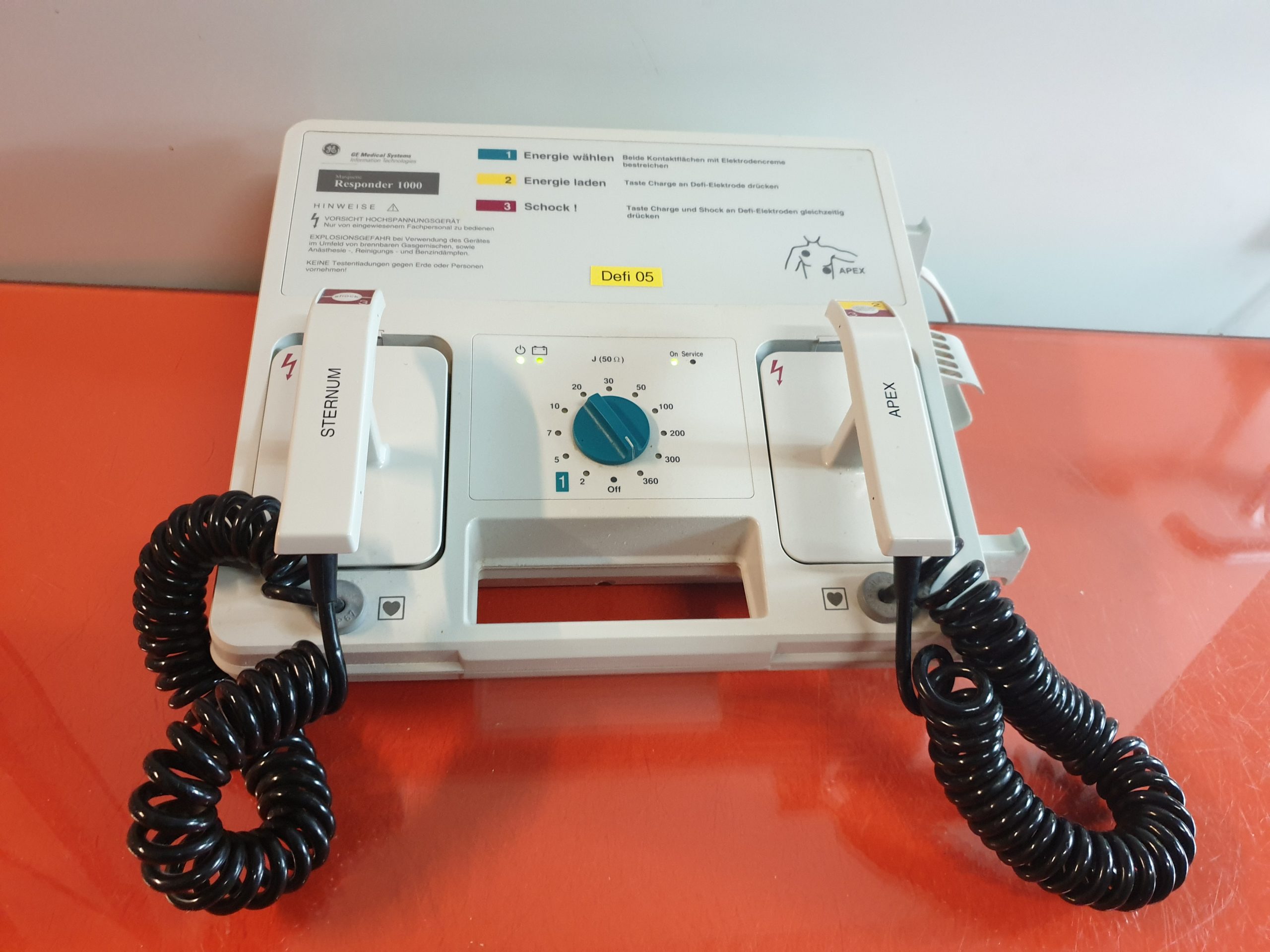 GE Healthcare Hellige Marquette Responder 1000 Defibrillator – Netzbetrieb – Akkuleistung ist uns unbekannt– thumbnail 2