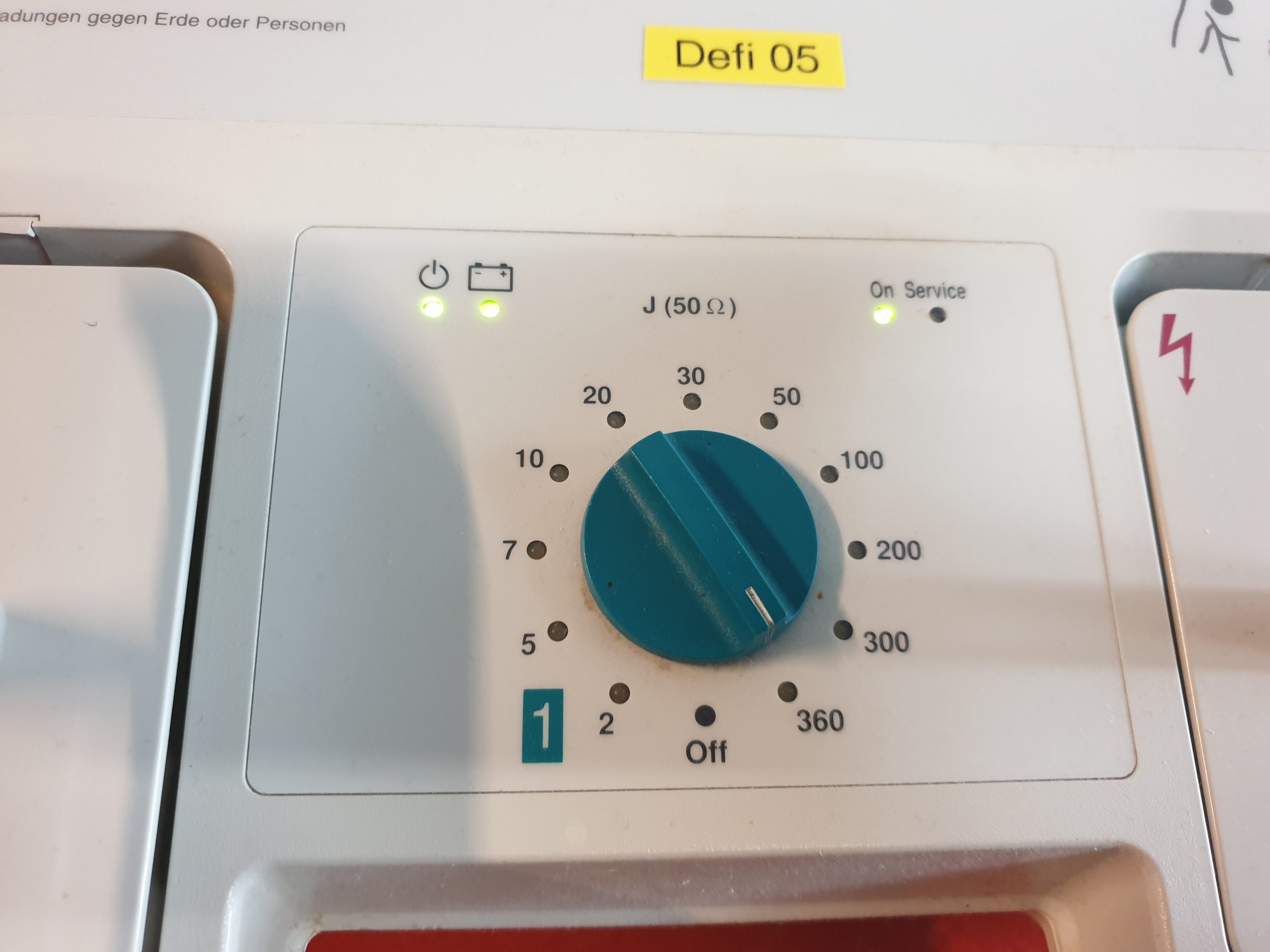 GE Healthcare Hellige Marquette Responder 1000 Defibrillator – Netzbetrieb – Akkuleistung ist uns unbekannt– thumbnail 4