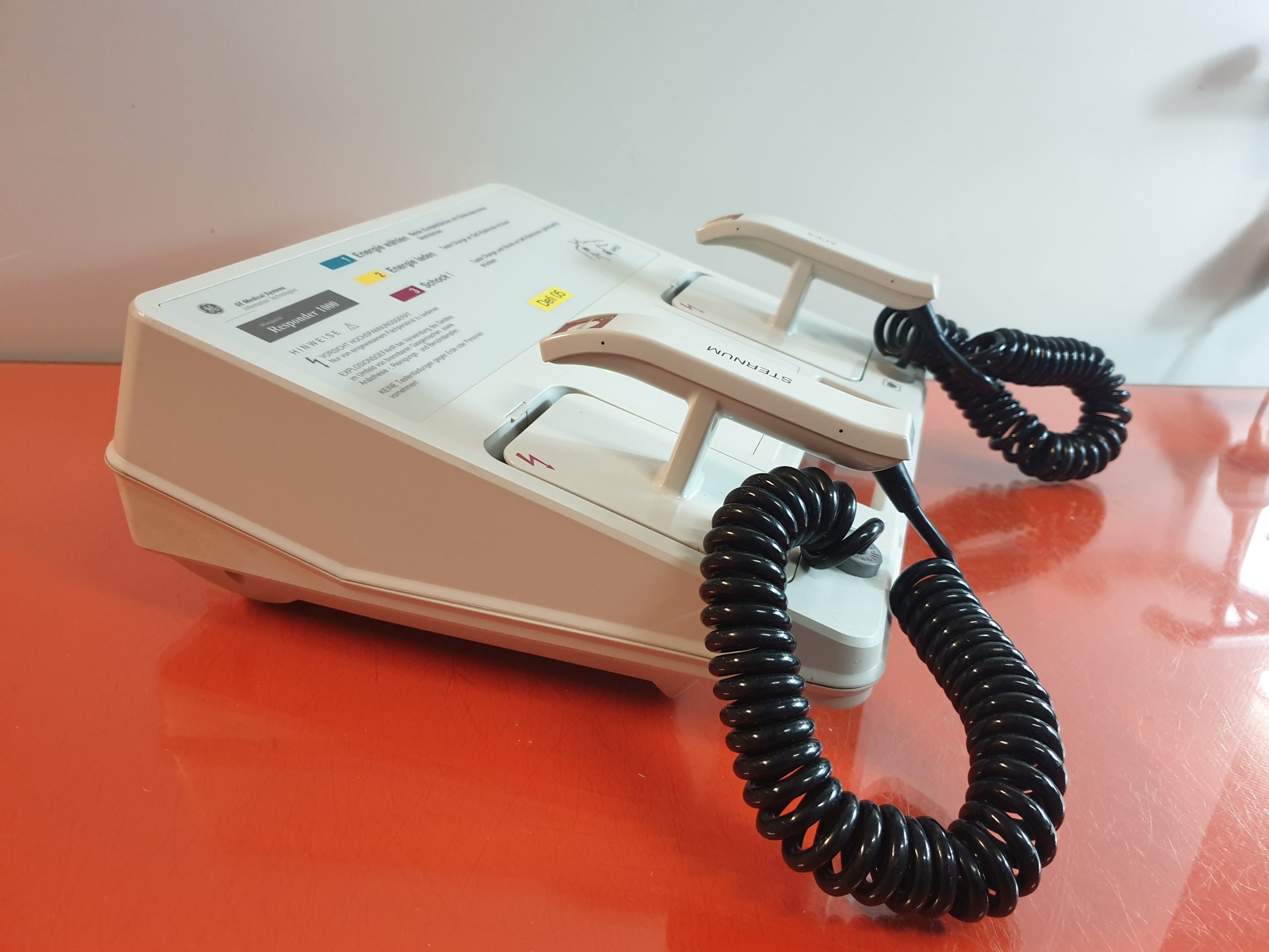 GE Healthcare Hellige Marquette Responder 1000 Defibrillator – Netzbetrieb – Akkuleistung ist uns unbekannt– thumbnail 7